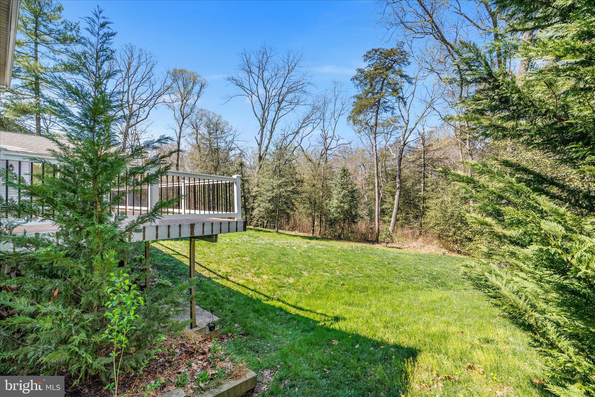 284 TOLSTOY LANE