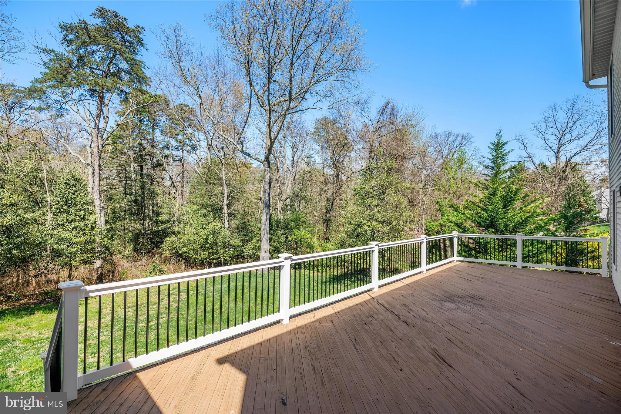 284 TOLSTOY LANE