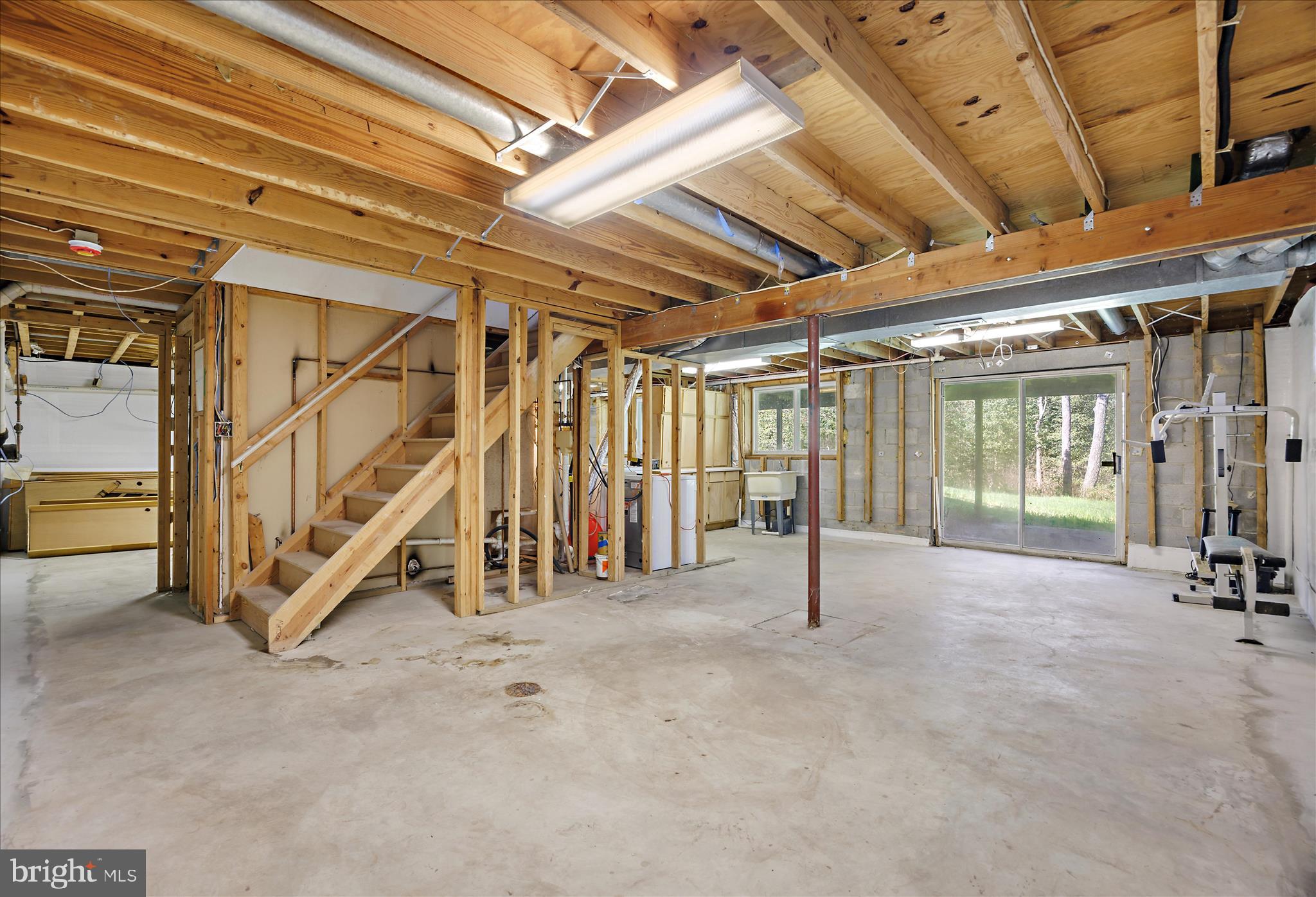 284 TOLSTOY LANE