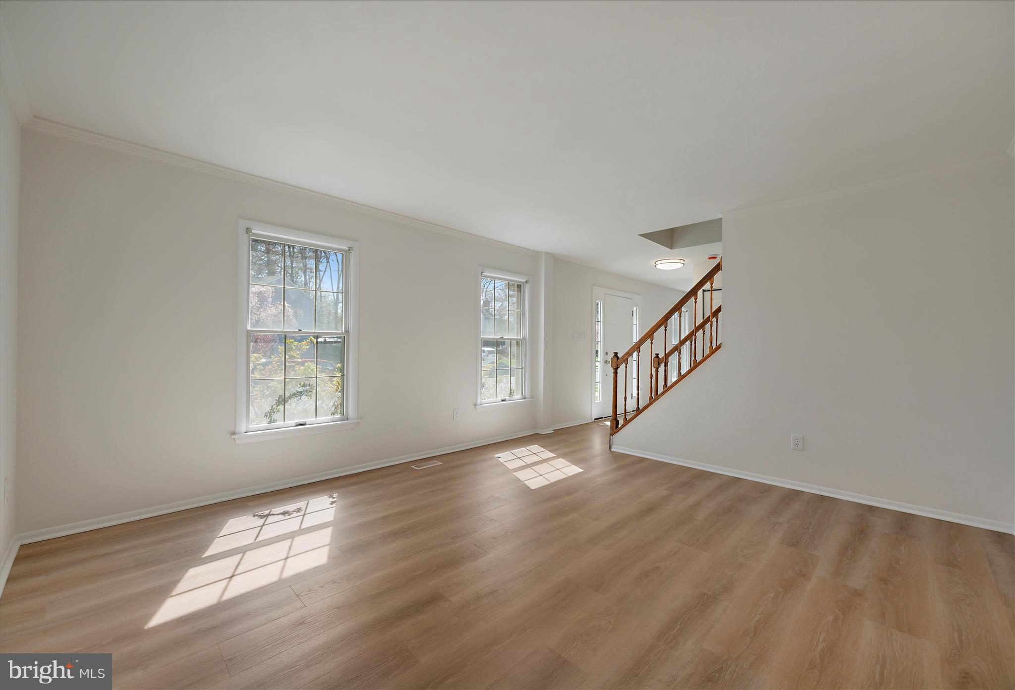 284 TOLSTOY LANE