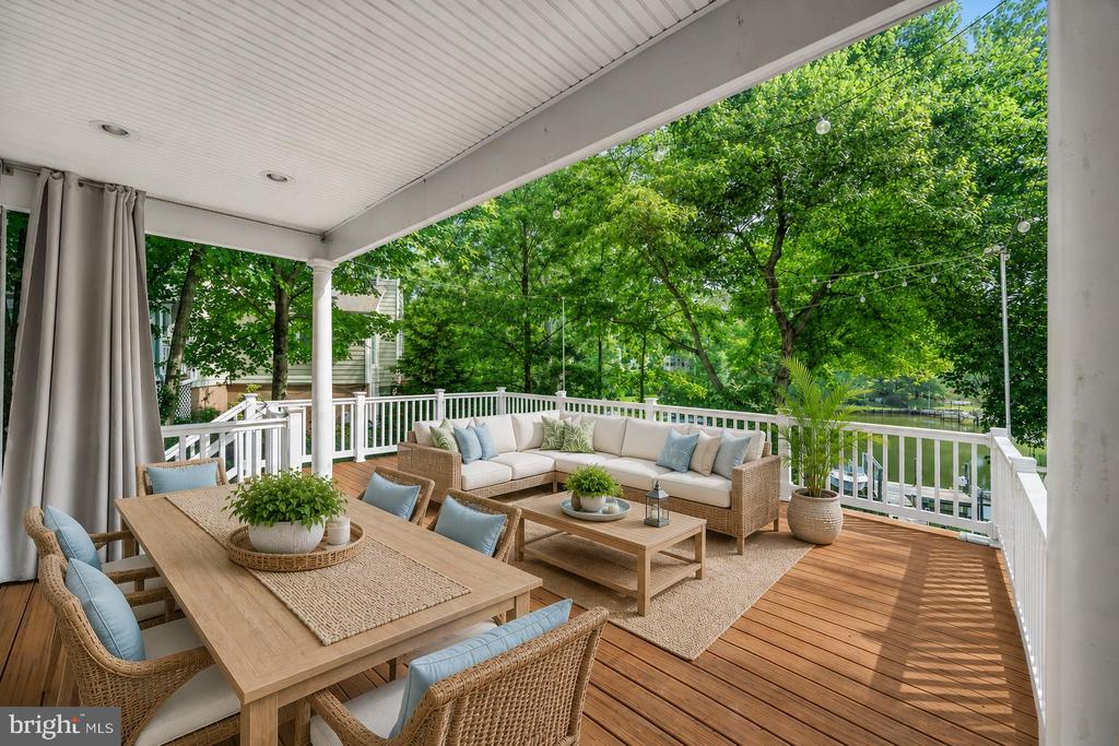 262 CAPOTE COURT E