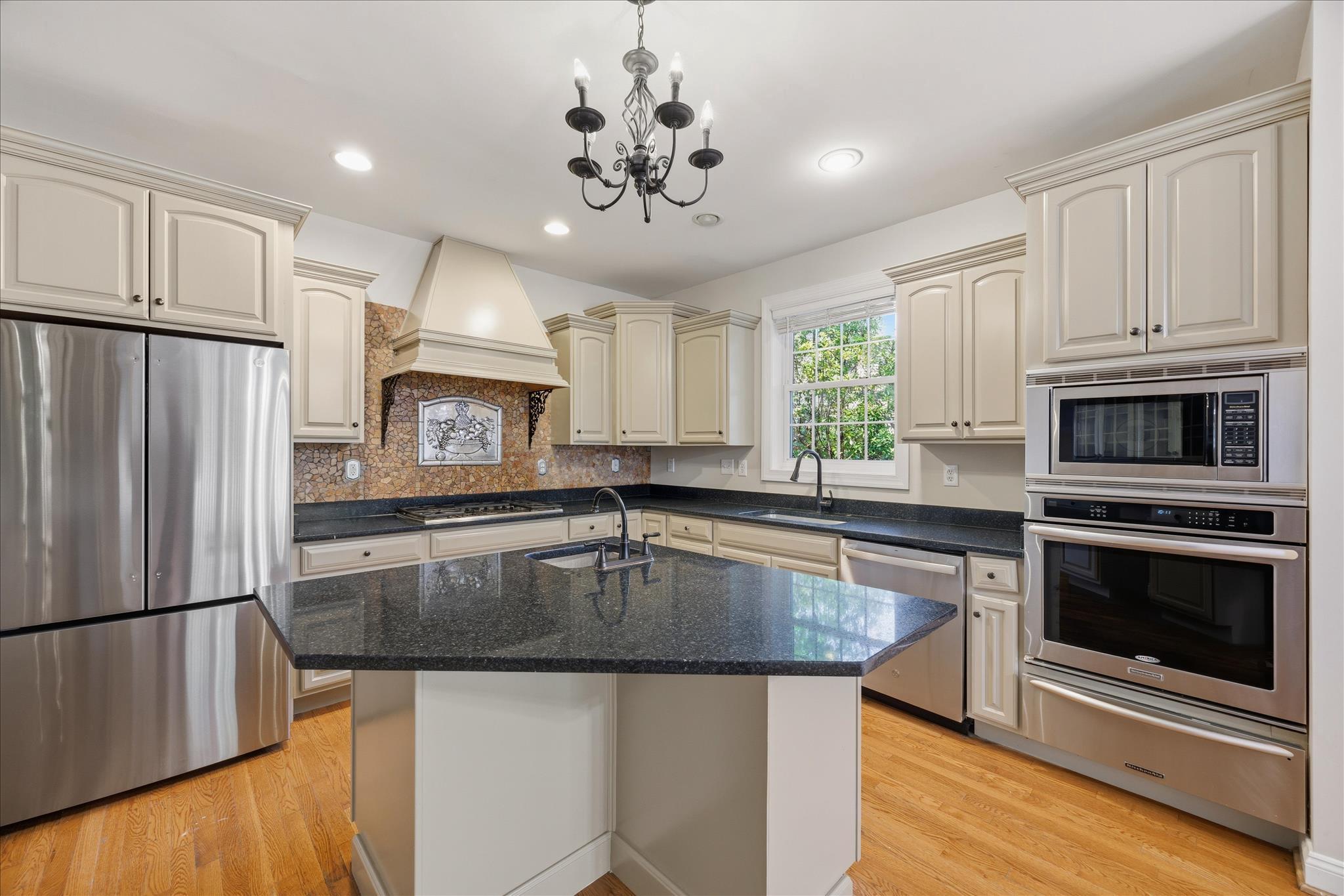 262 CAPOTE COURT E