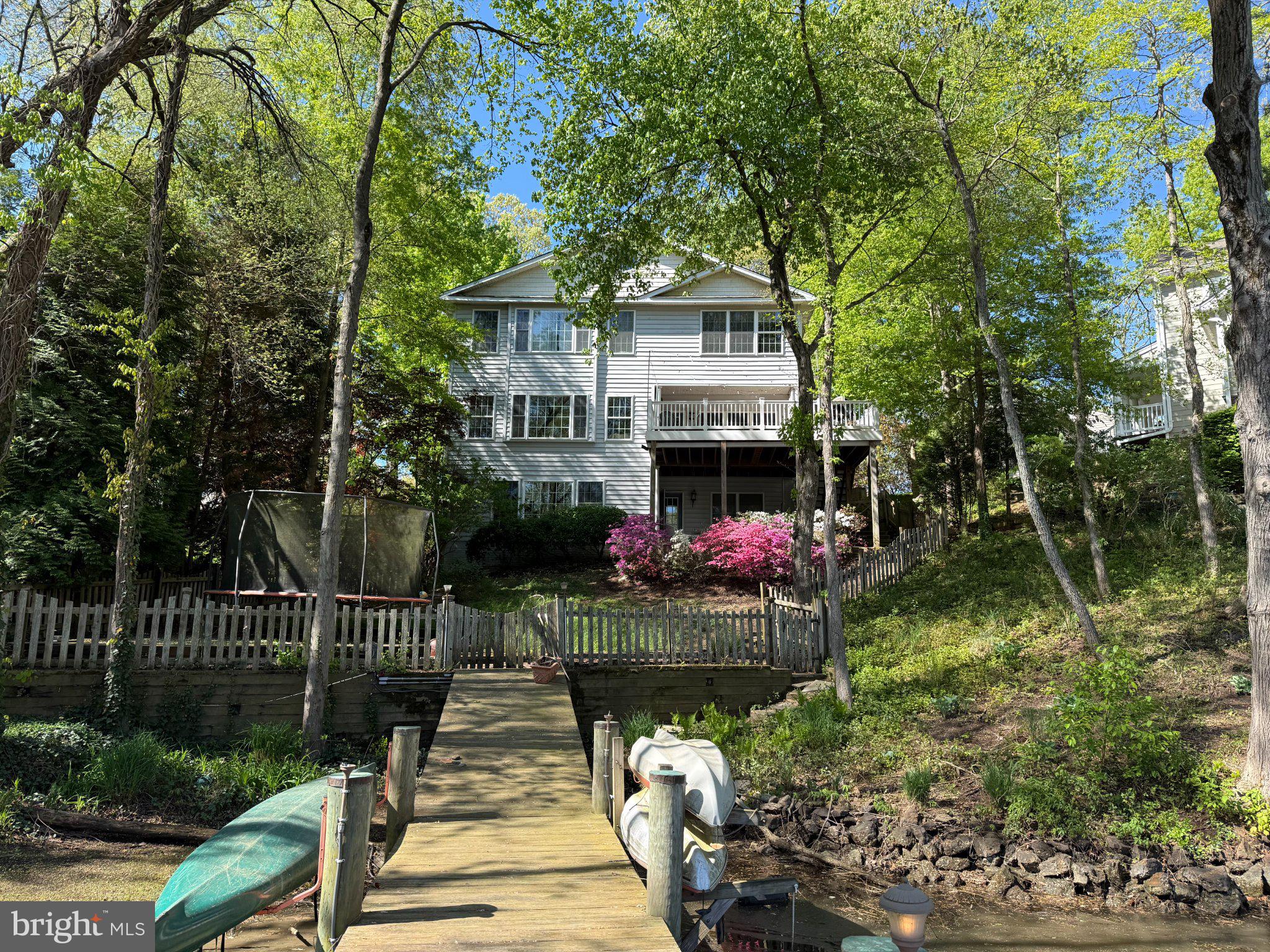 262 CAPOTE COURT E