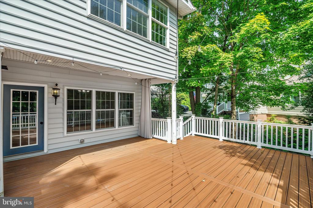 262 CAPOTE COURT E