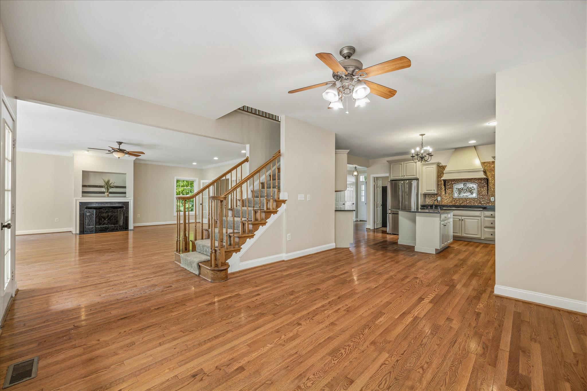 262 CAPOTE COURT E