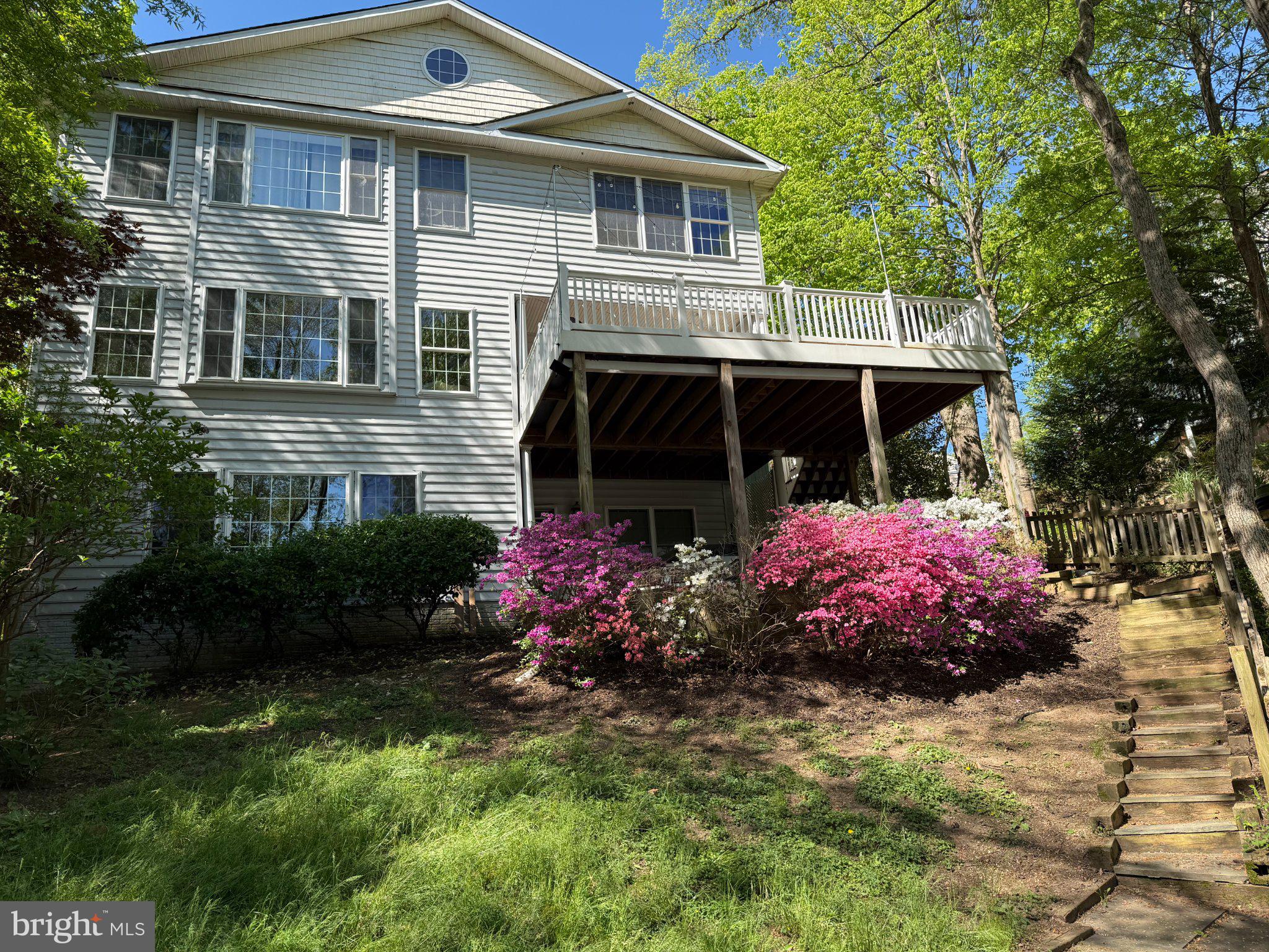 262 CAPOTE COURT E