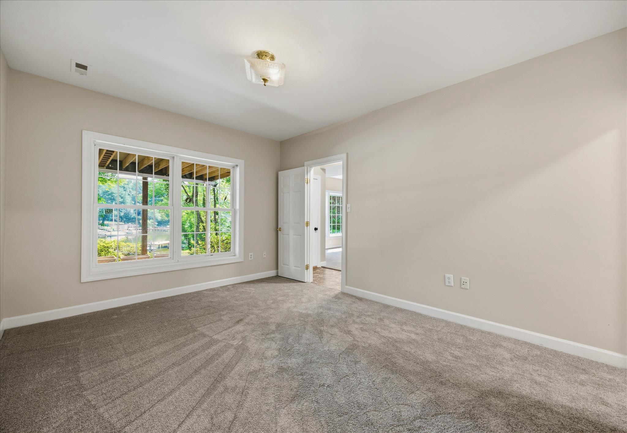 262 CAPOTE COURT E