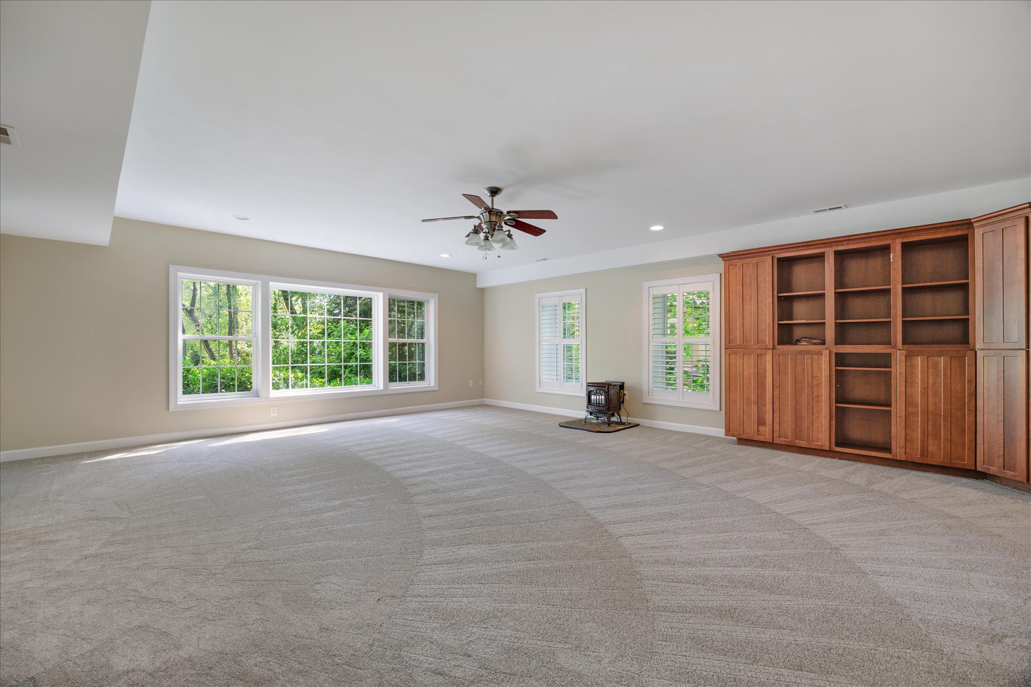 262 CAPOTE COURT E