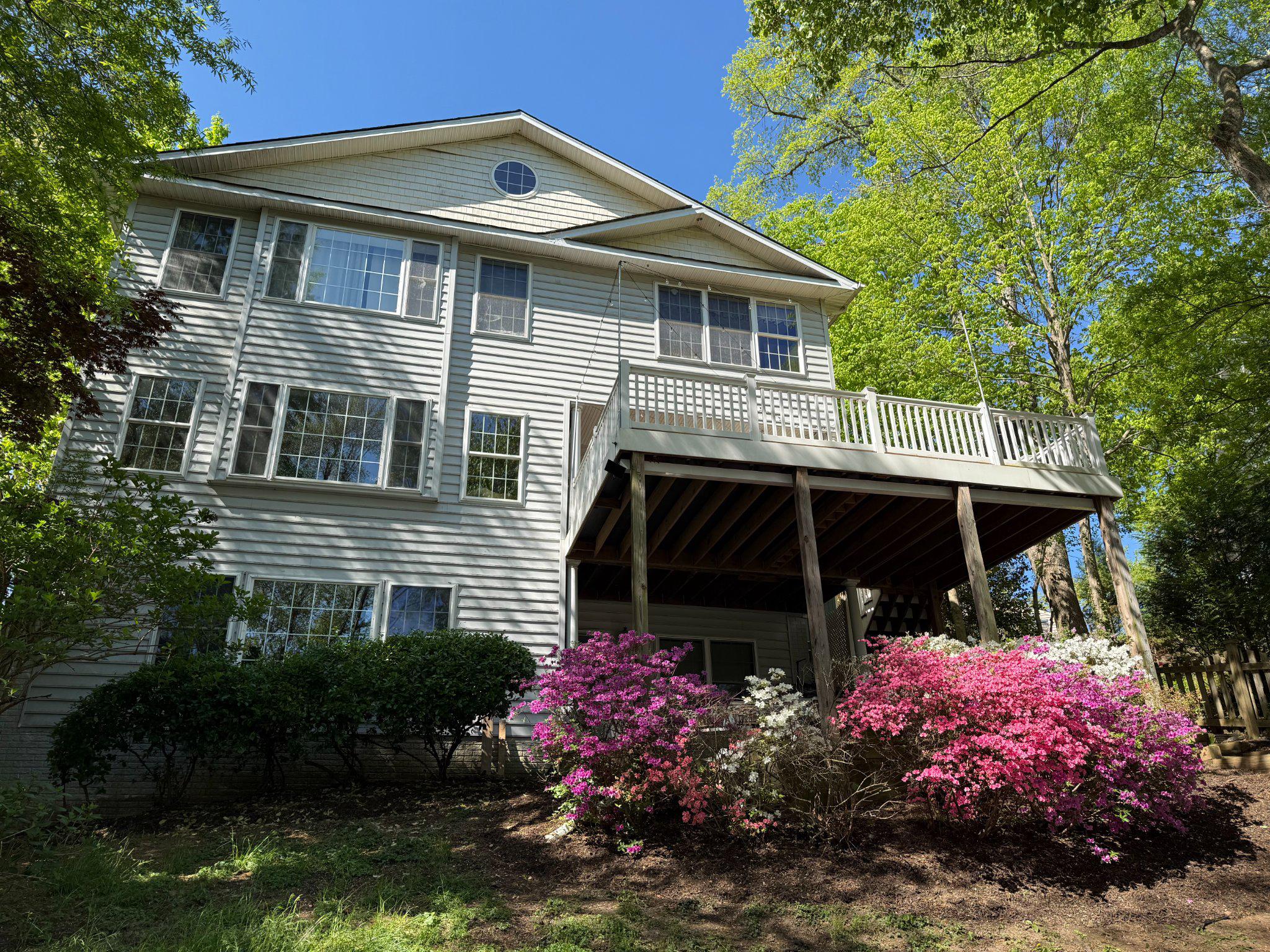 262 CAPOTE COURT E