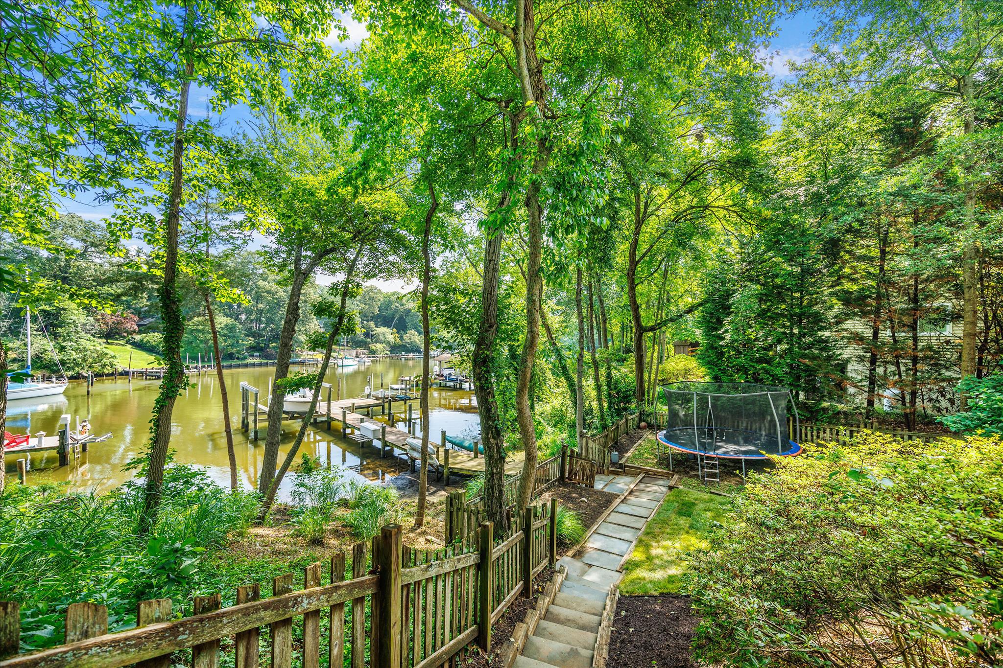 262 CAPOTE COURT E