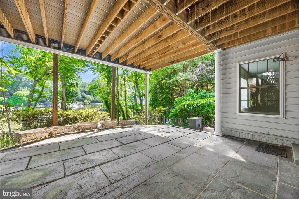 262 CAPOTE COURT E