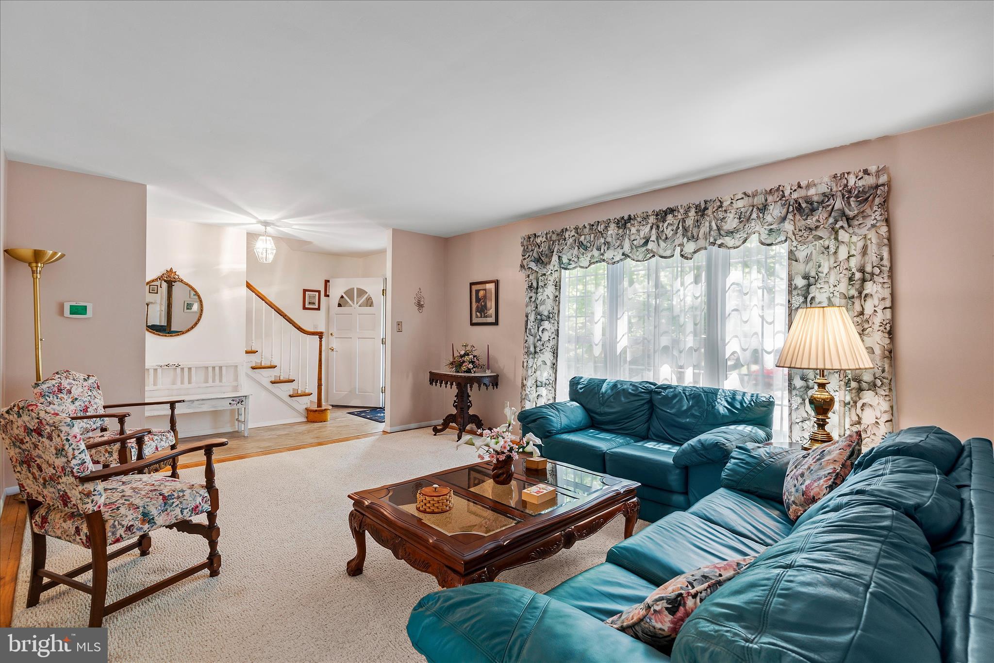 861 TWIN HARBOR DRIVE
