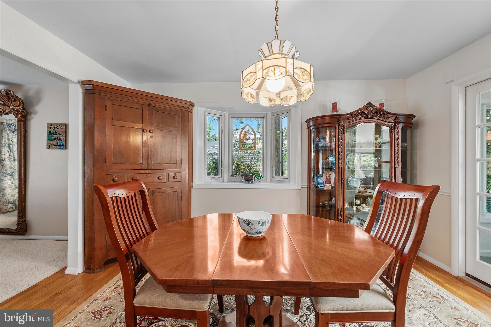 861 TWIN HARBOR DRIVE