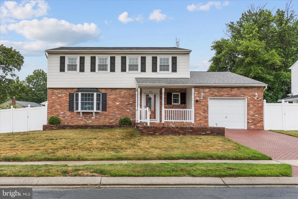 442 WILLIAMSTOWNE COURT