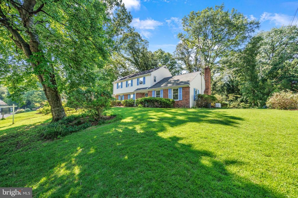 283 OAK COURT