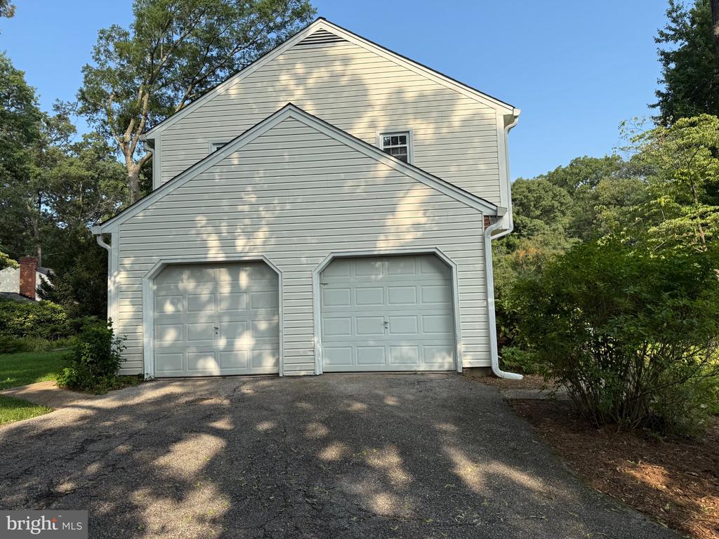 283 OAK COURT