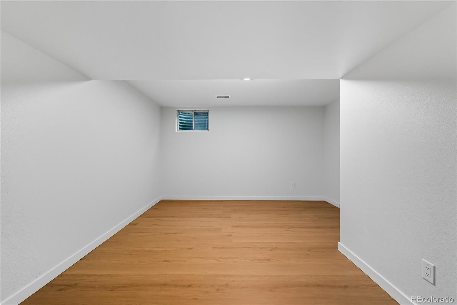 12952 W Virginia Avenue