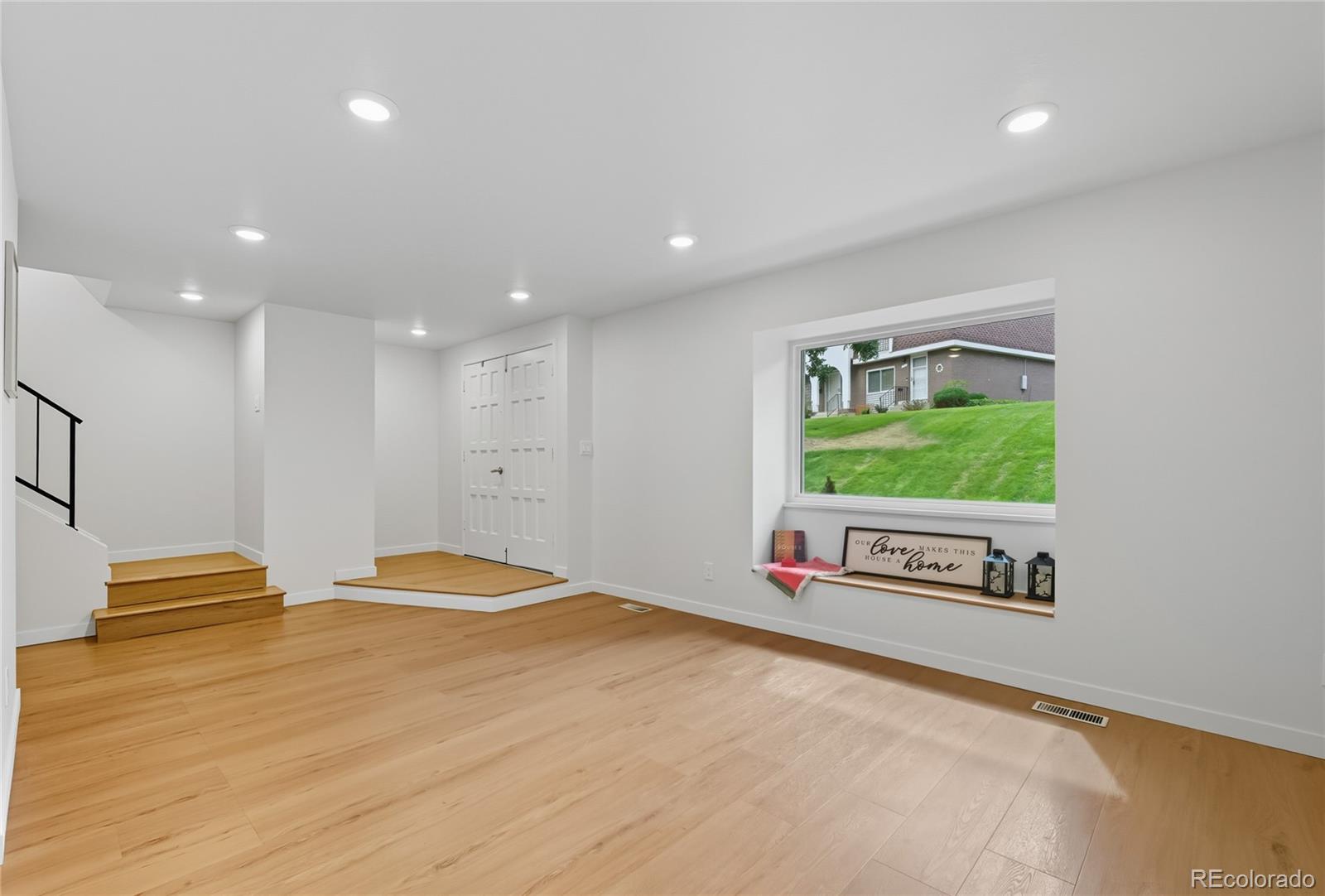 12952 W Virginia Avenue