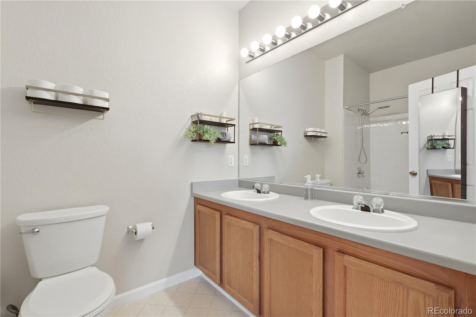 18939 E Warren Circle Unit: E302