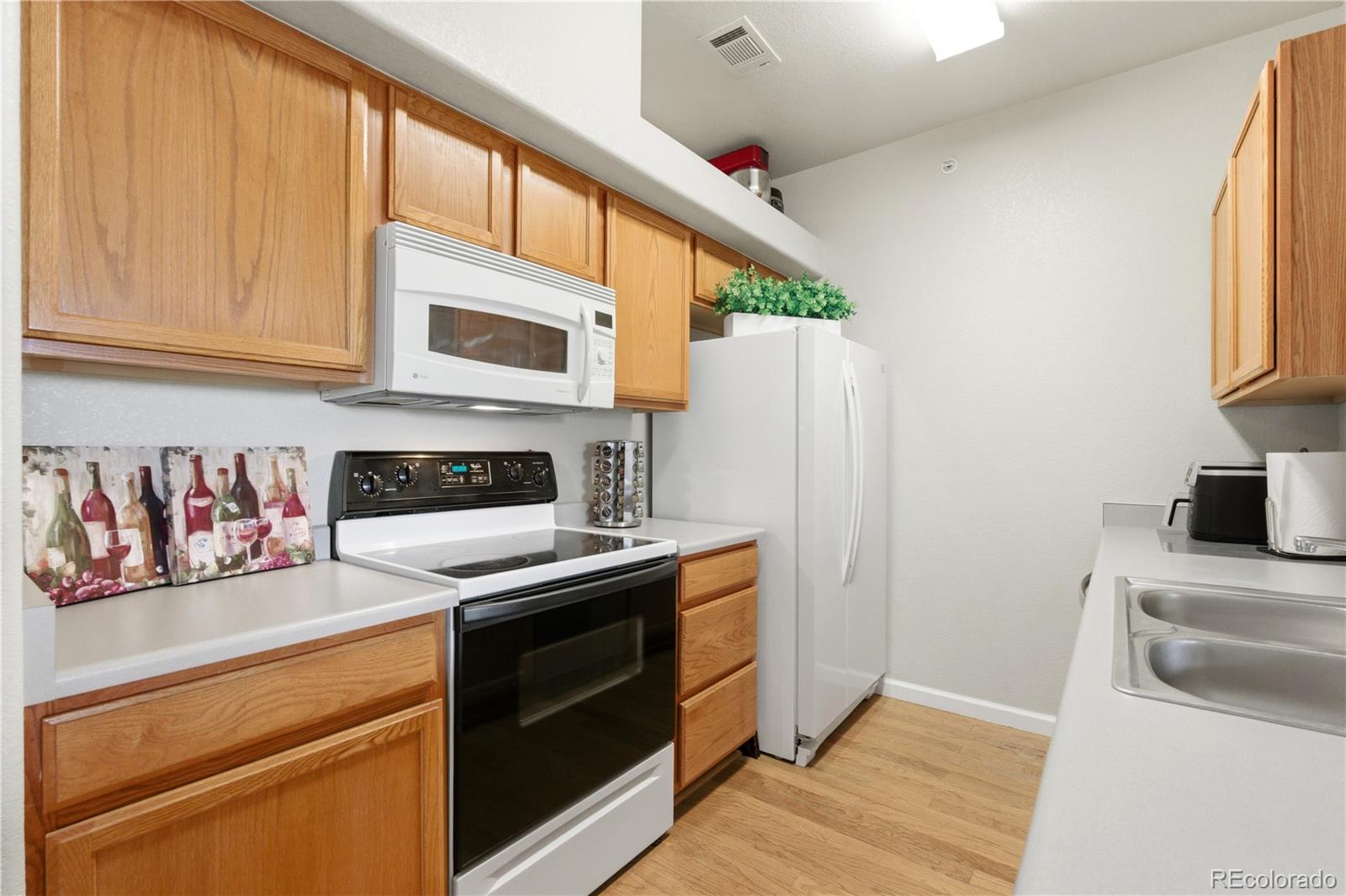 18939 E Warren Circle Unit: E302