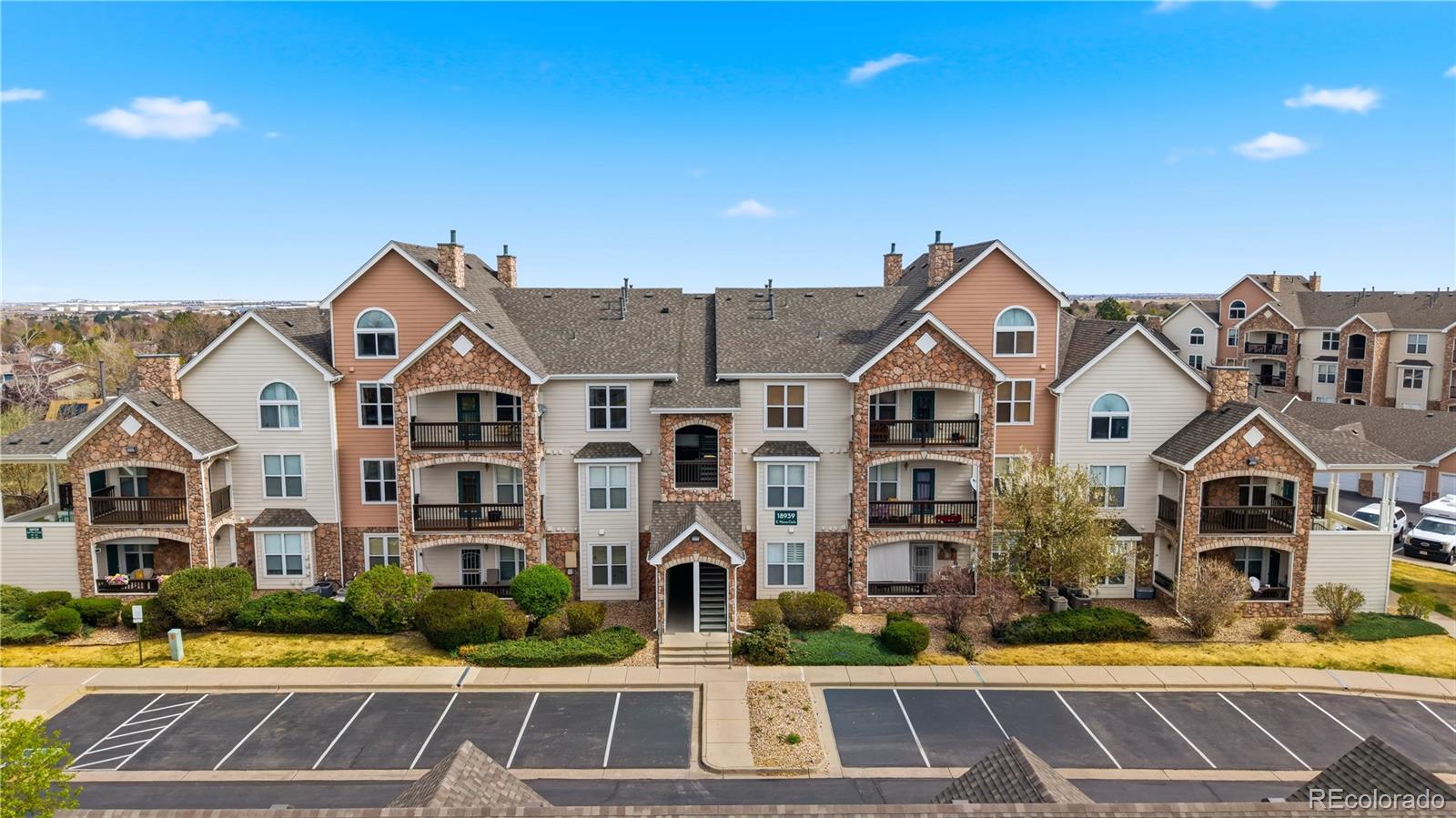 18939 E Warren Circle Unit: E302