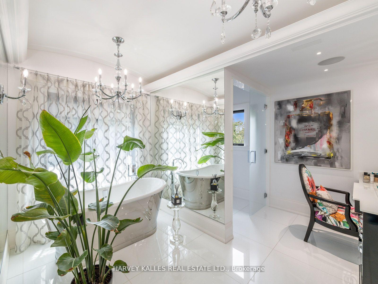 327 Cortleigh Boulevard, Toronto