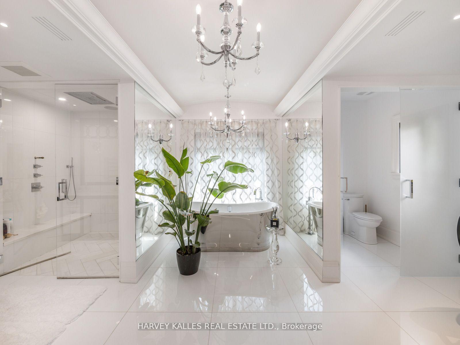 327 Cortleigh Boulevard, Toronto