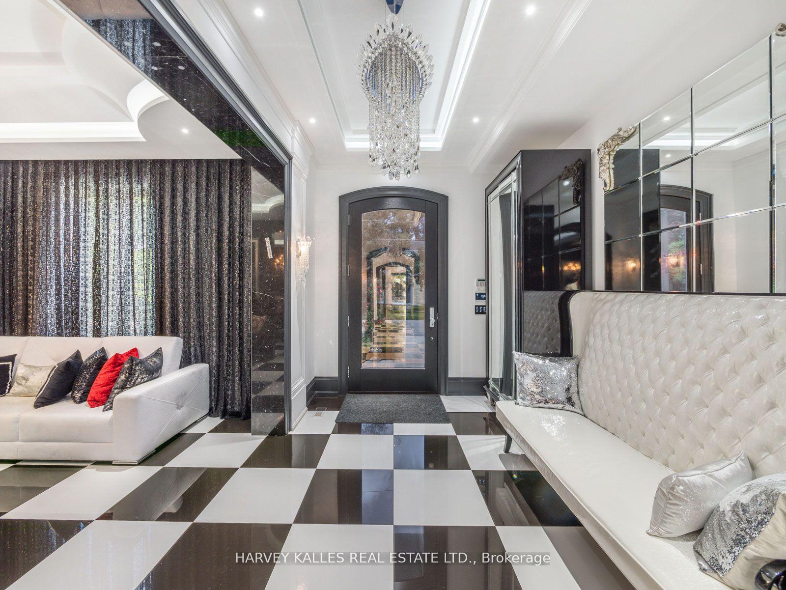 327 Cortleigh Boulevard, Toronto