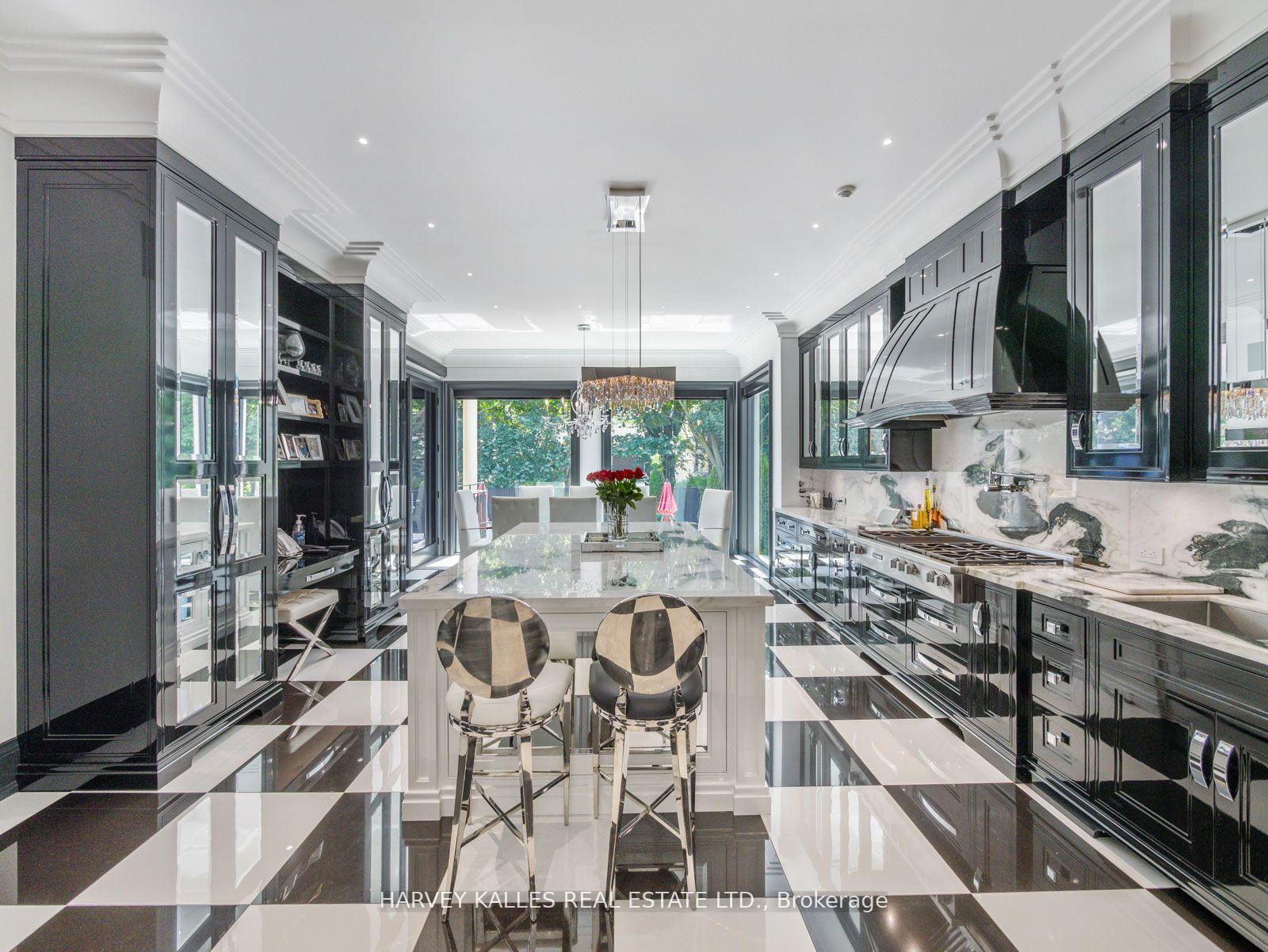 327 Cortleigh Boulevard, Toronto