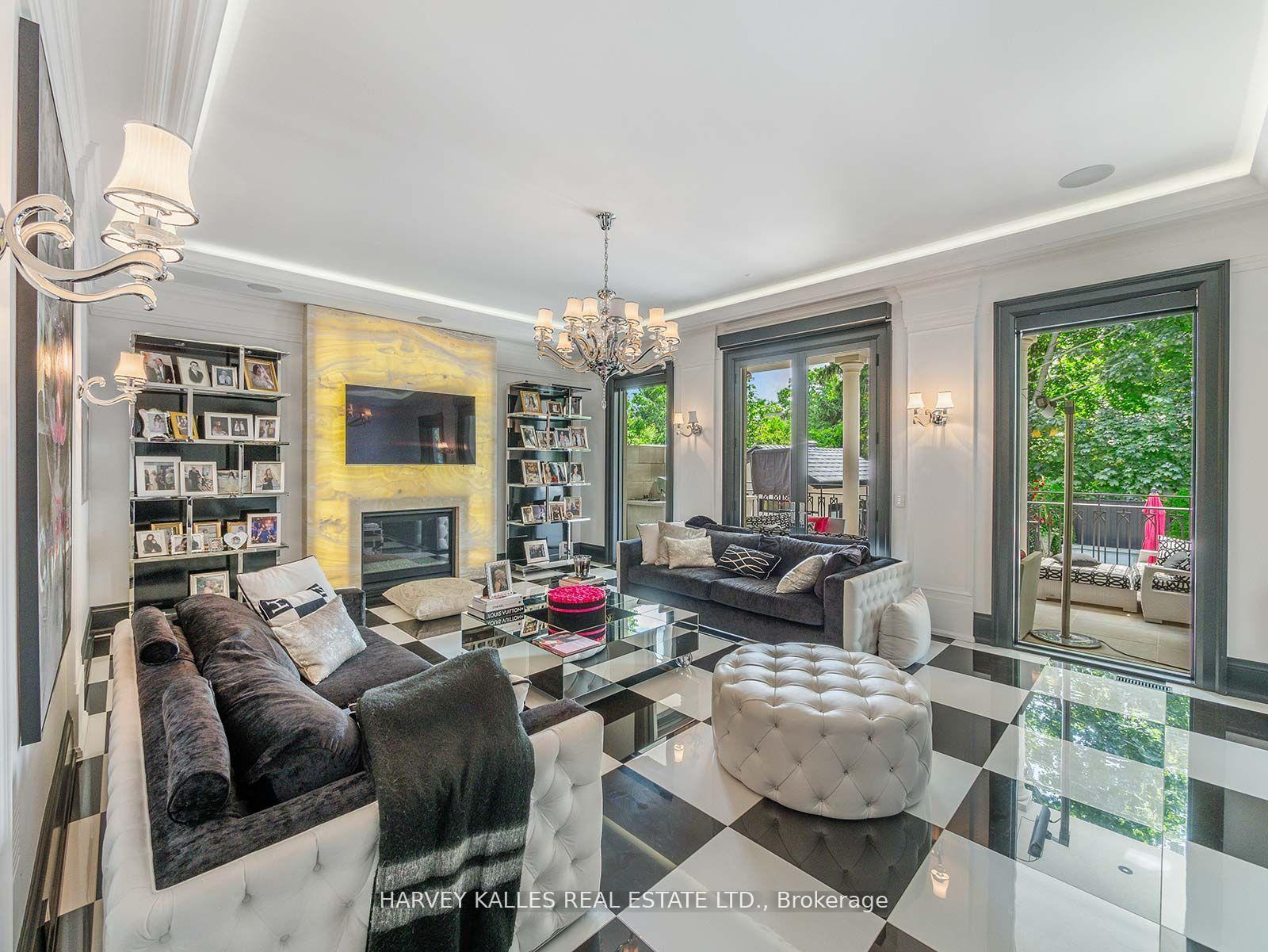 327 Cortleigh Boulevard, Toronto