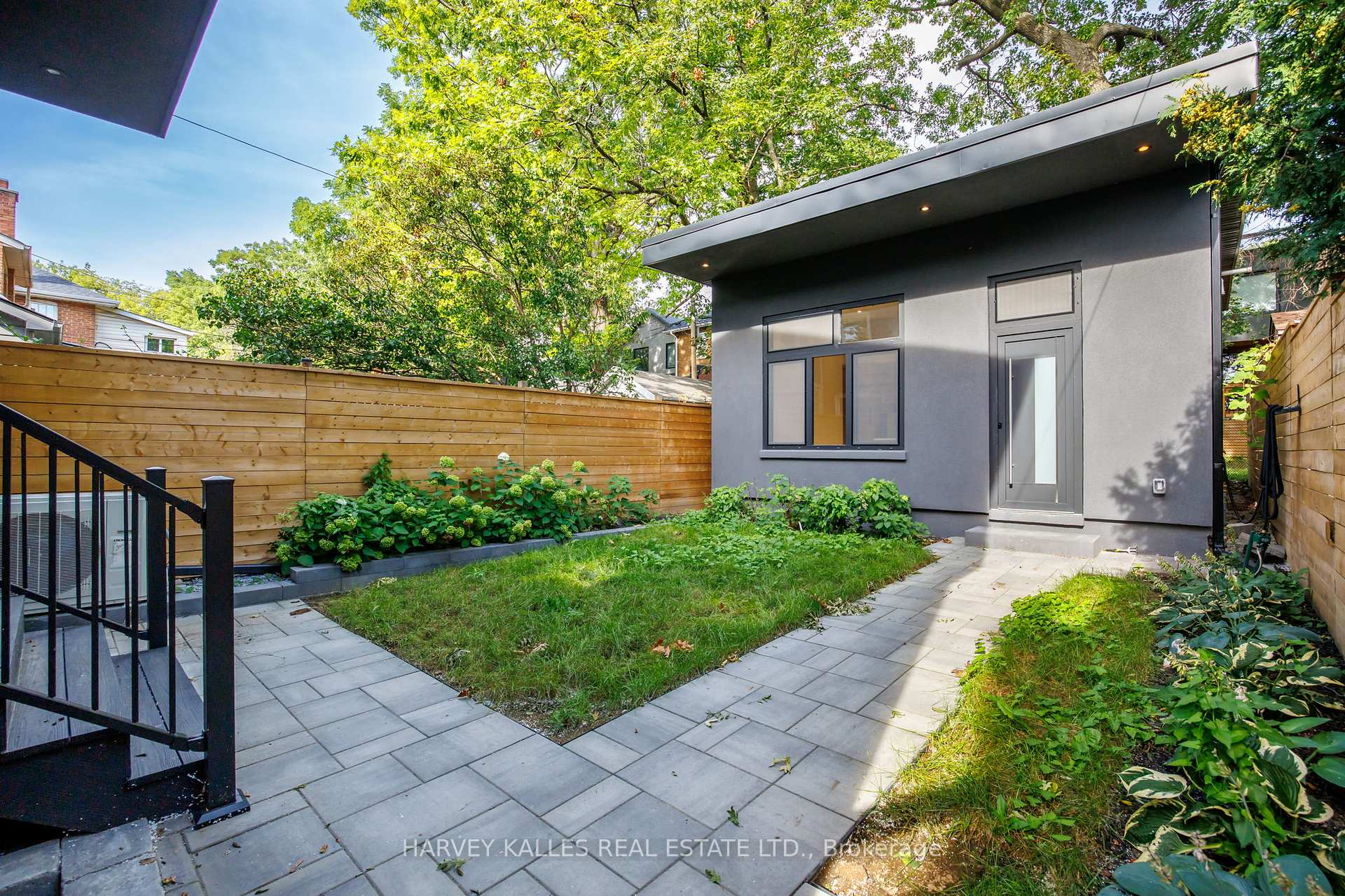 199 Arlington Avenue, Toronto