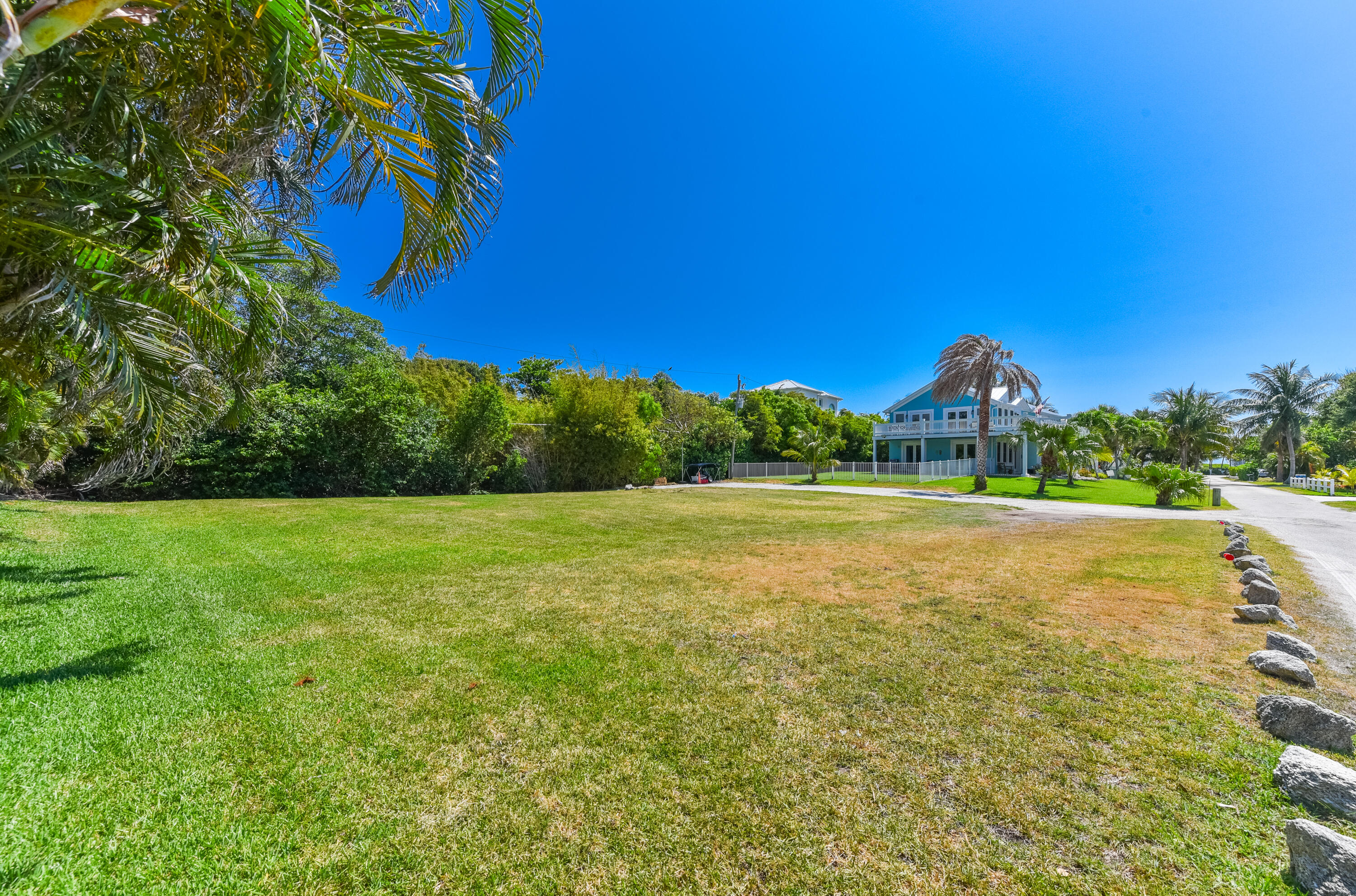 5157 NE Shore Village Terrace