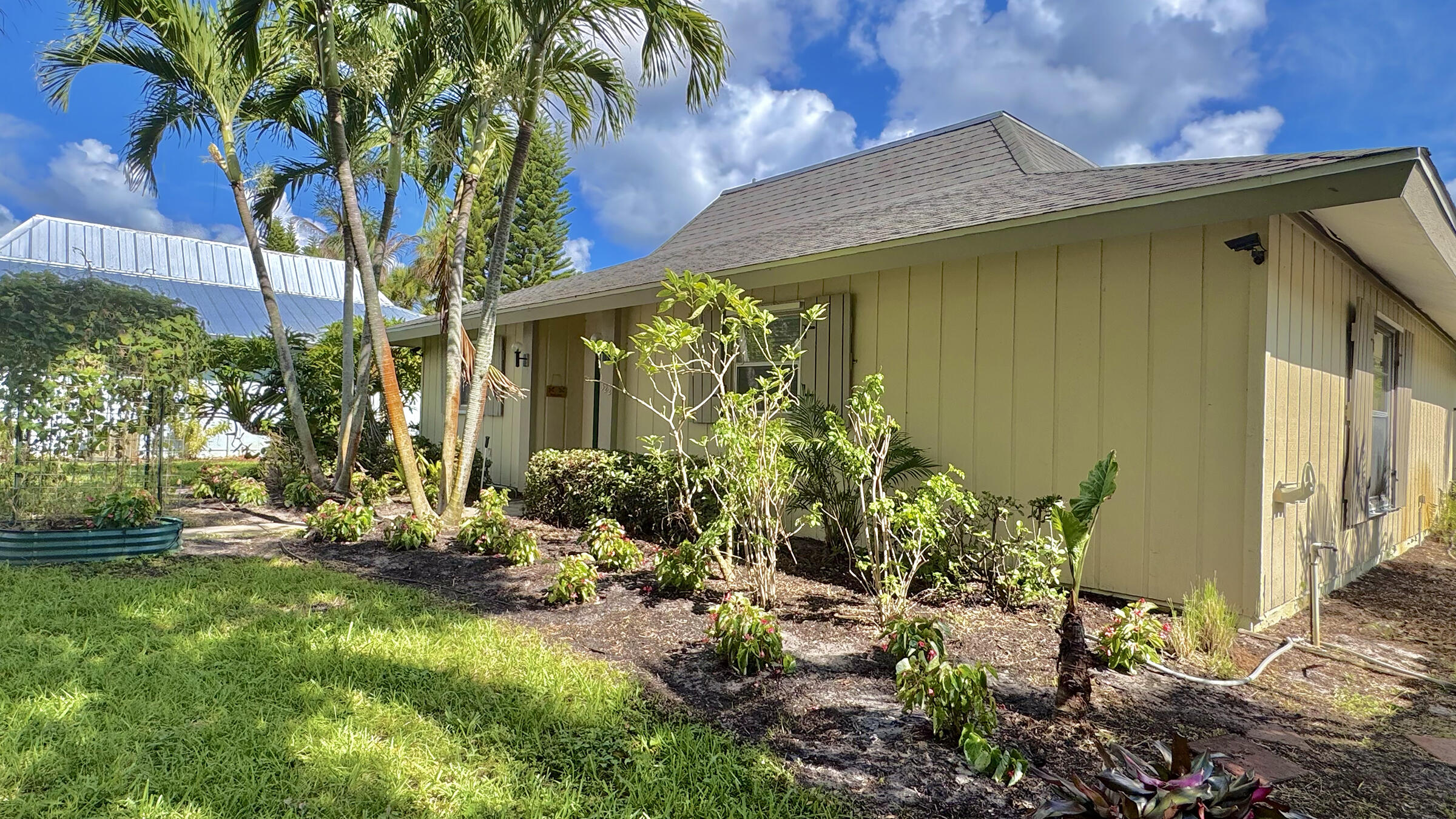 322 SW INDIAN GROVES Drive