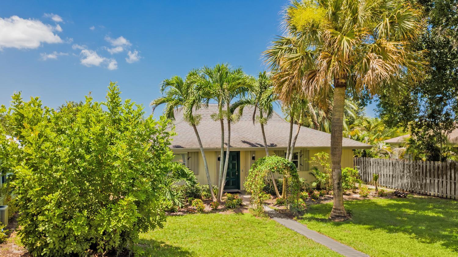 322 SW INDIAN GROVES Drive