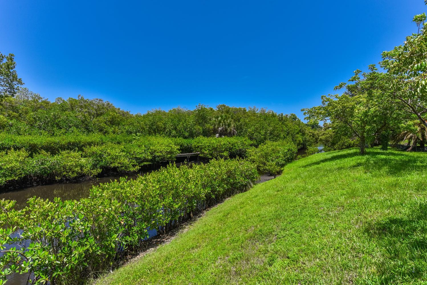 322 SW INDIAN GROVES Drive