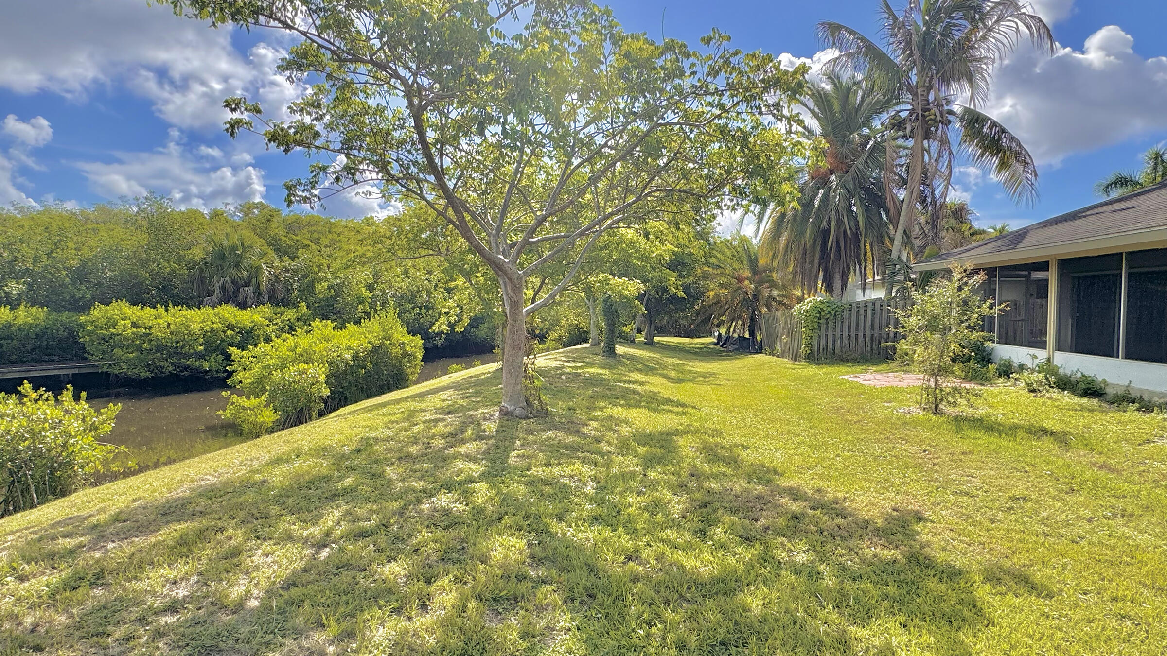 322 SW INDIAN GROVES Drive