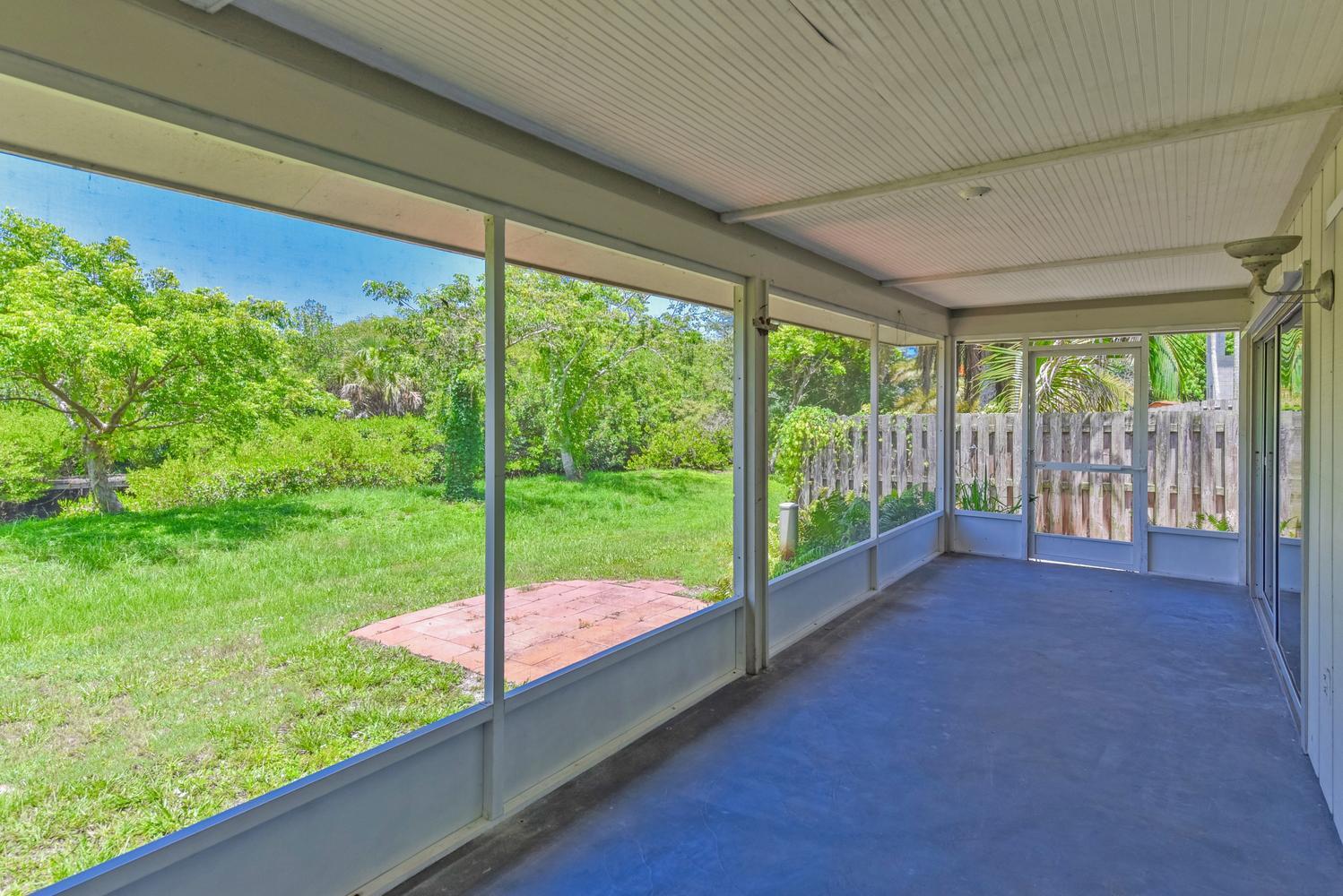 322 SW INDIAN GROVES Drive