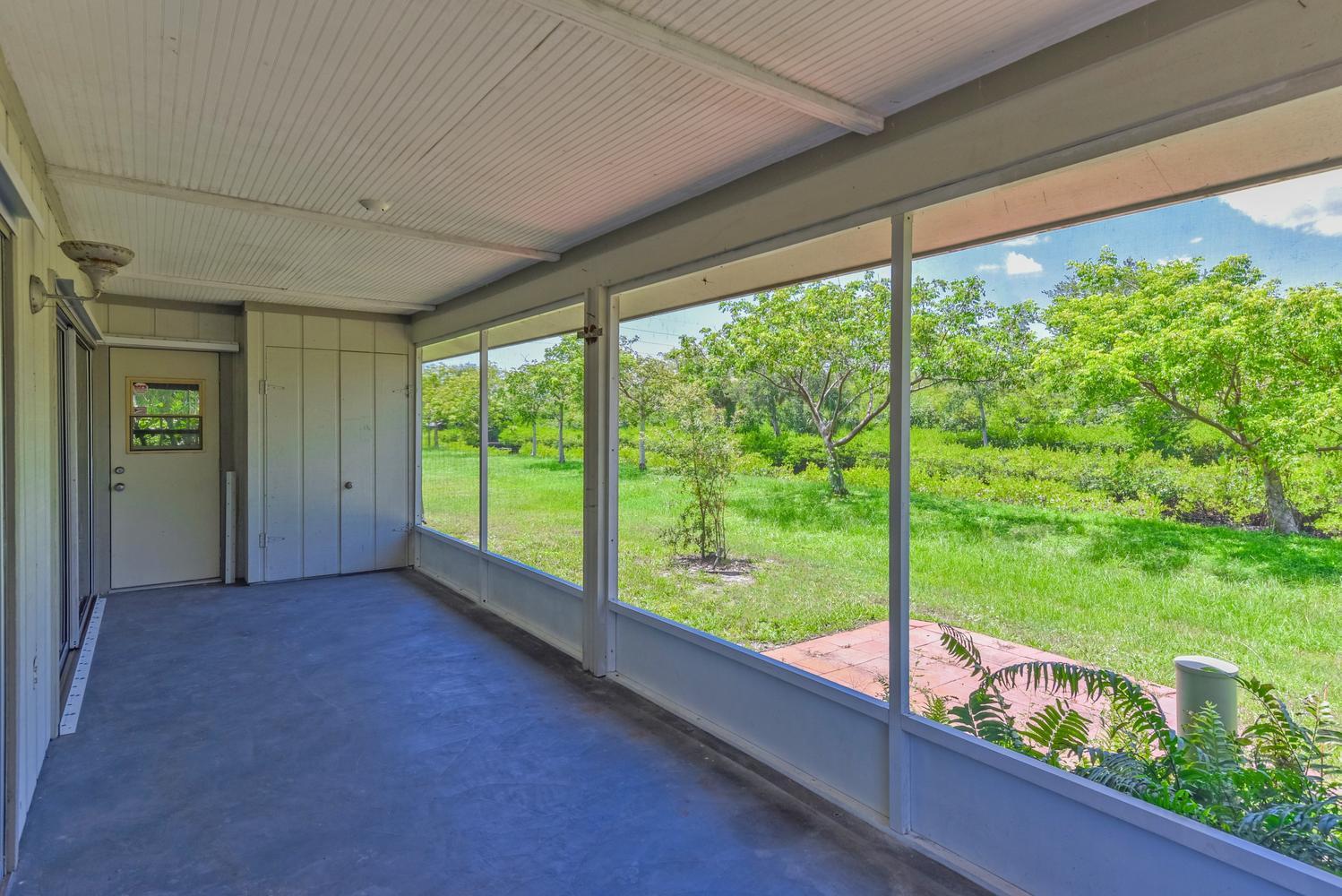 322 SW INDIAN GROVES Drive