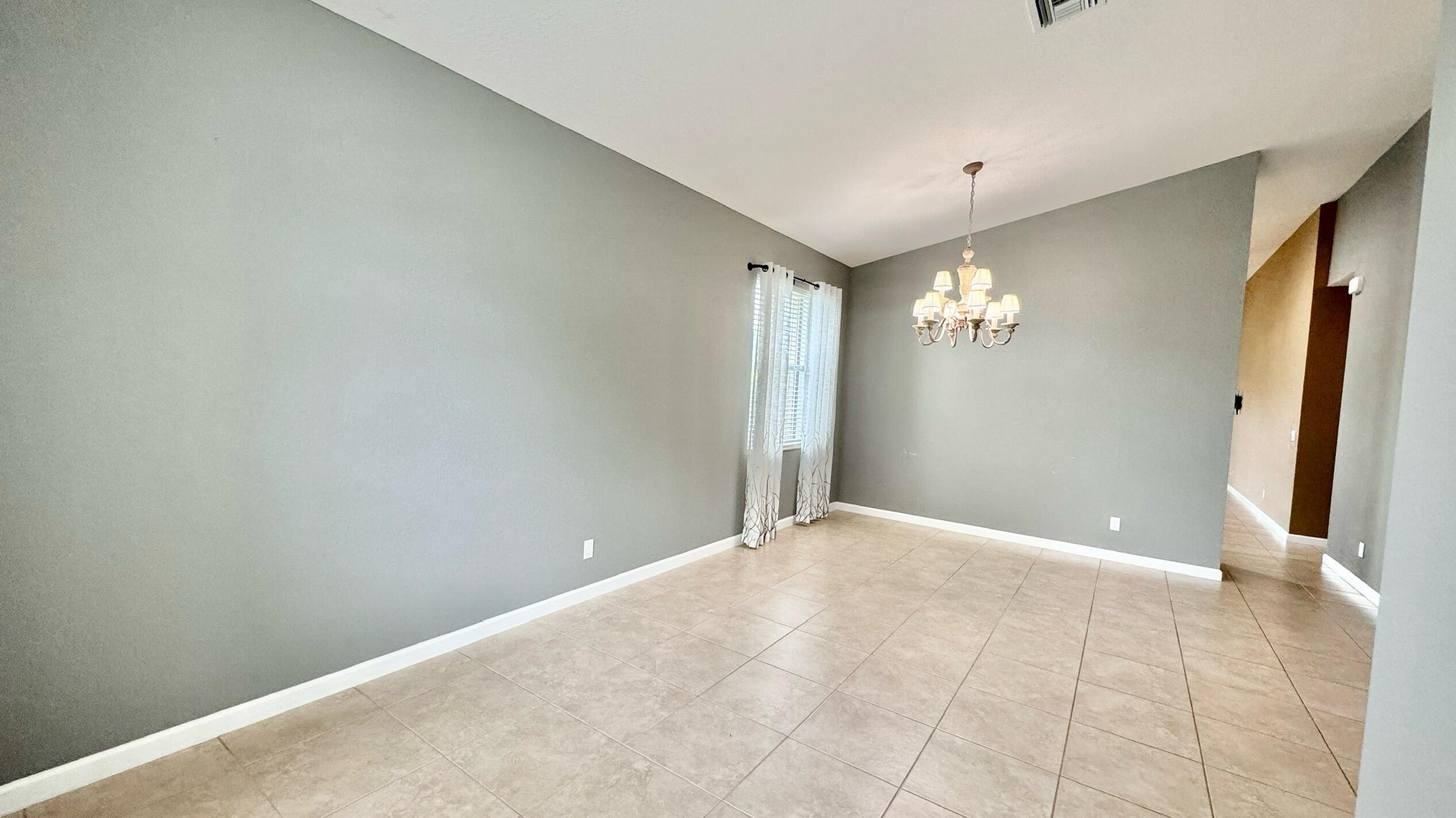 2645 SW Gallery Circle