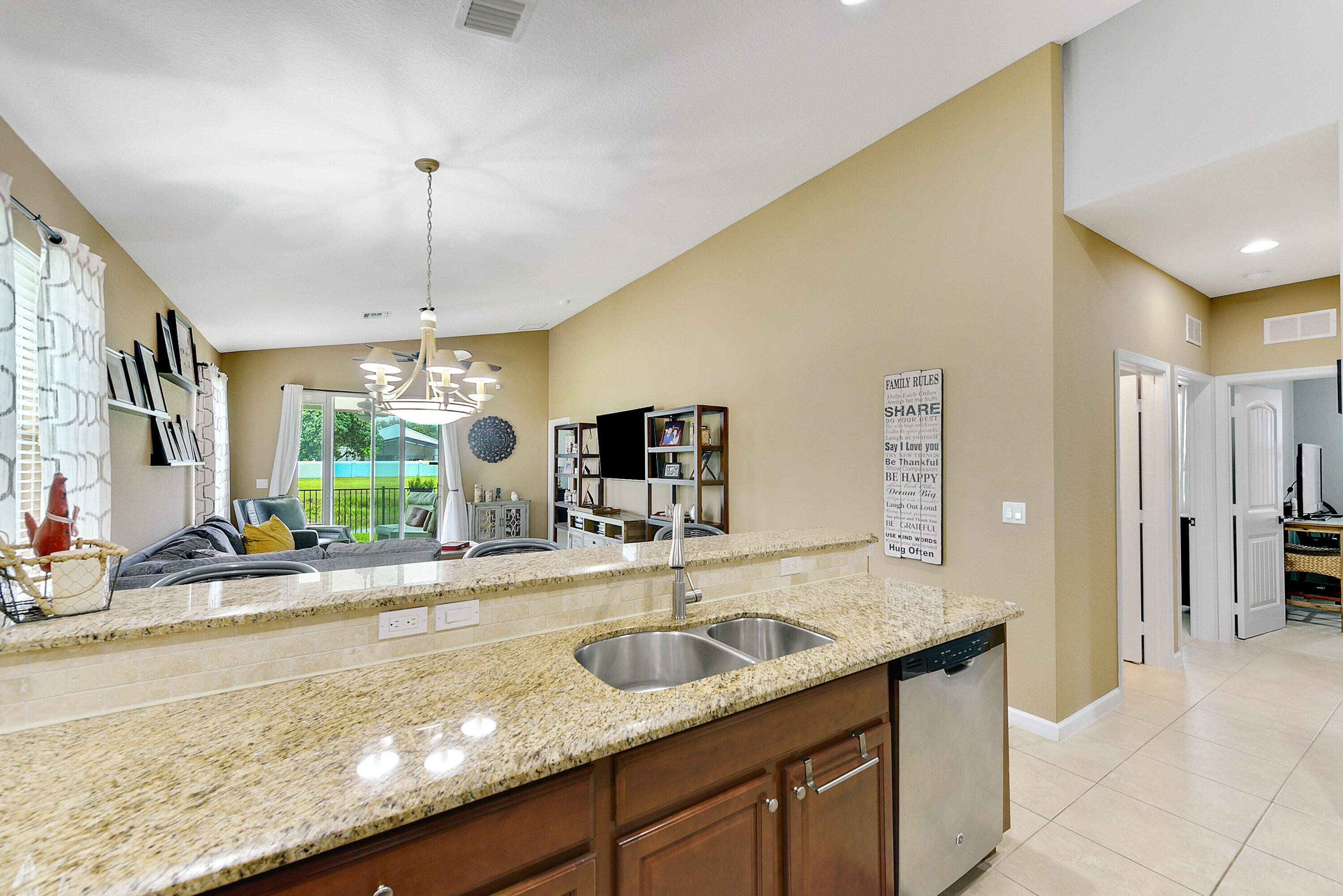 2645 SW Gallery Circle
