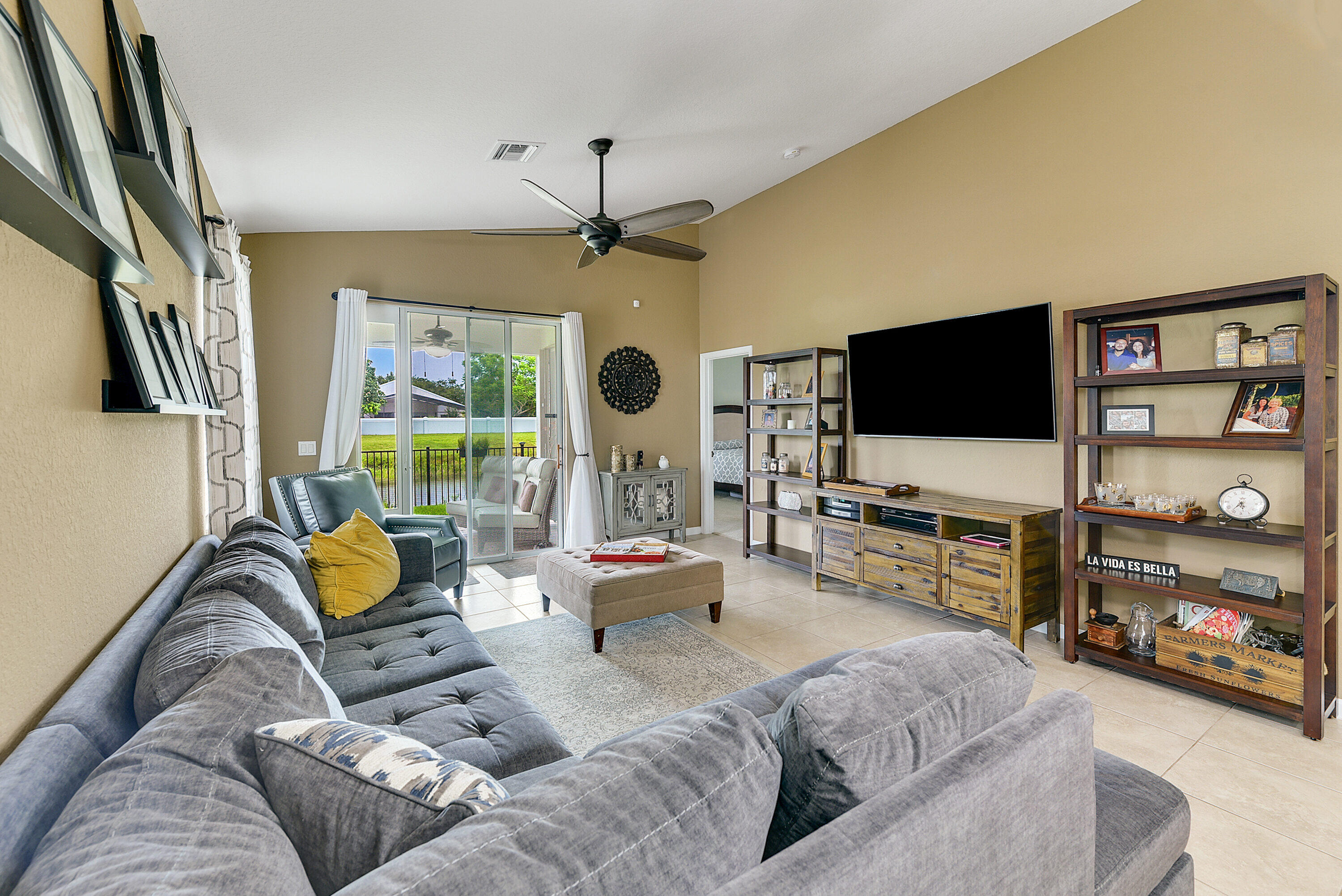 2645 SW Gallery Circle