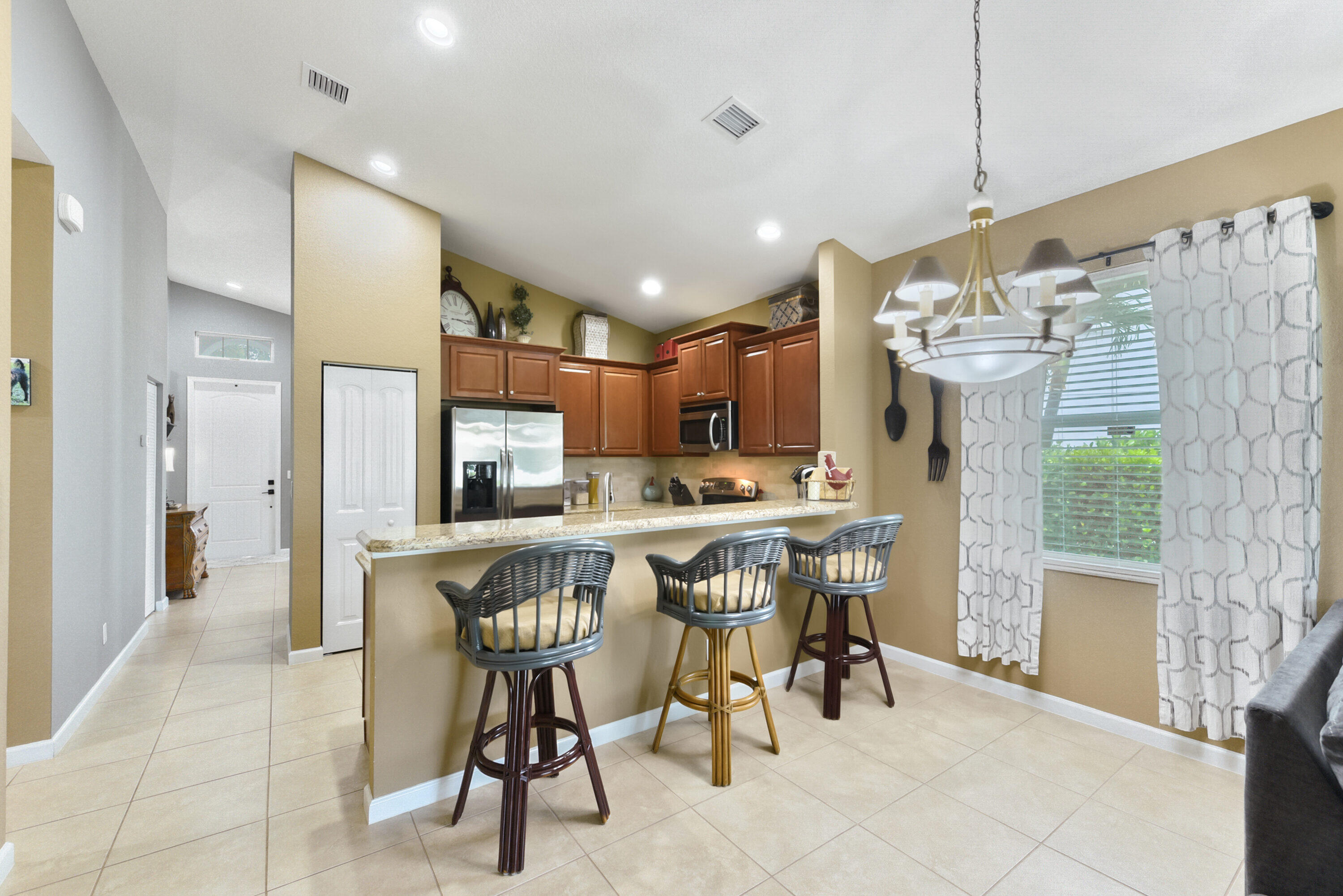 2645 SW Gallery Circle