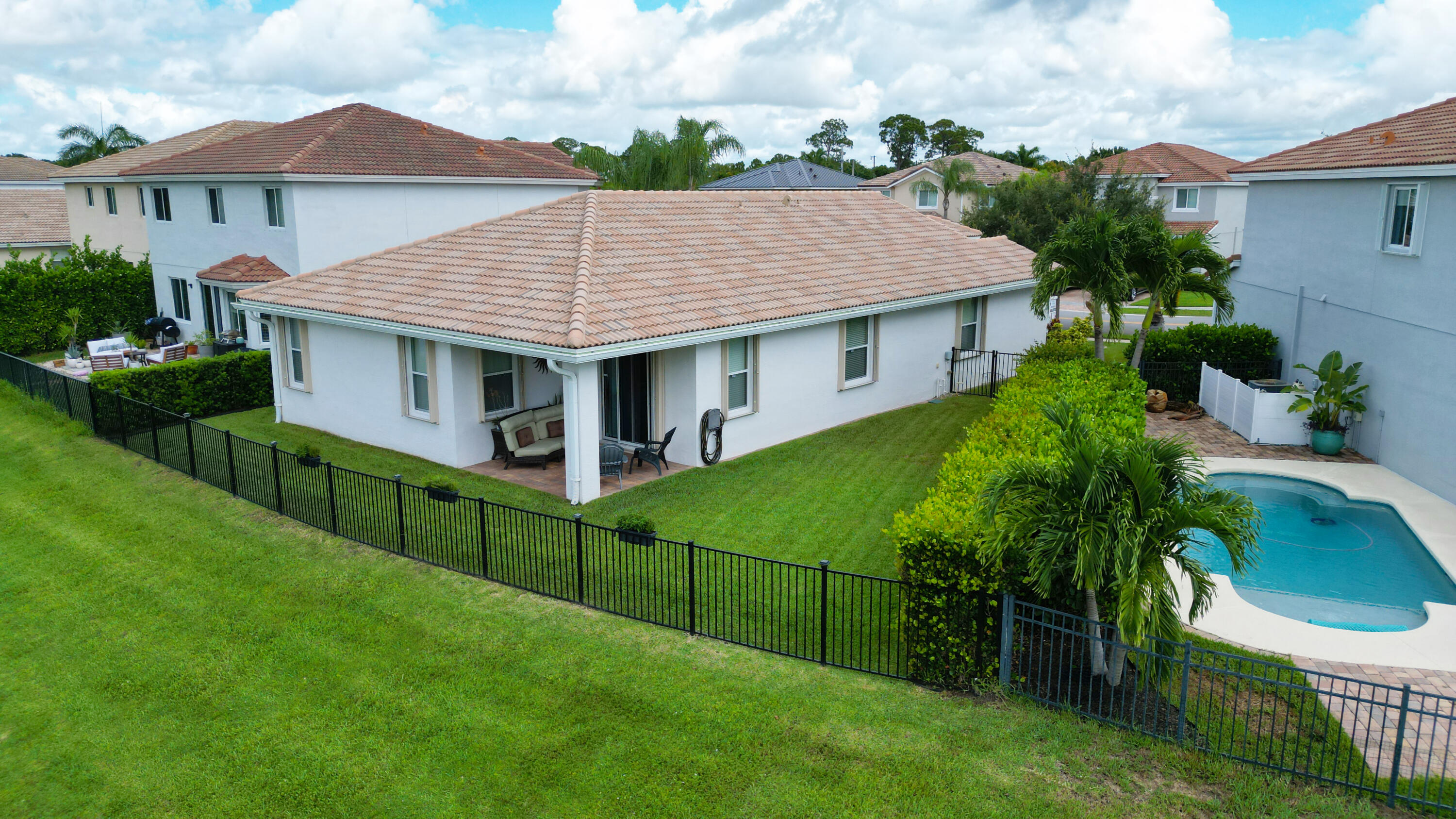 2645 SW Gallery Circle