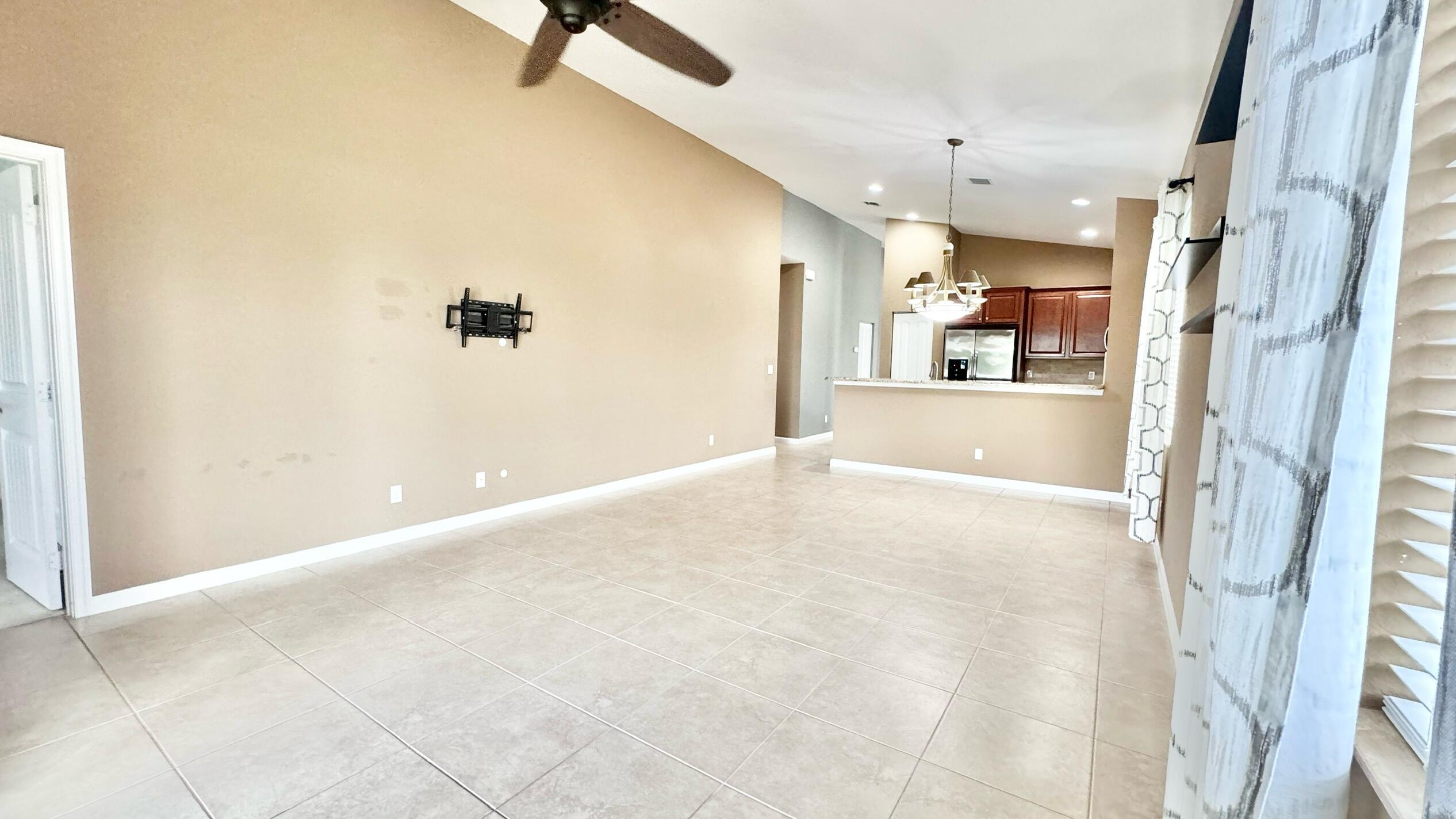 2645 SW Gallery Circle
