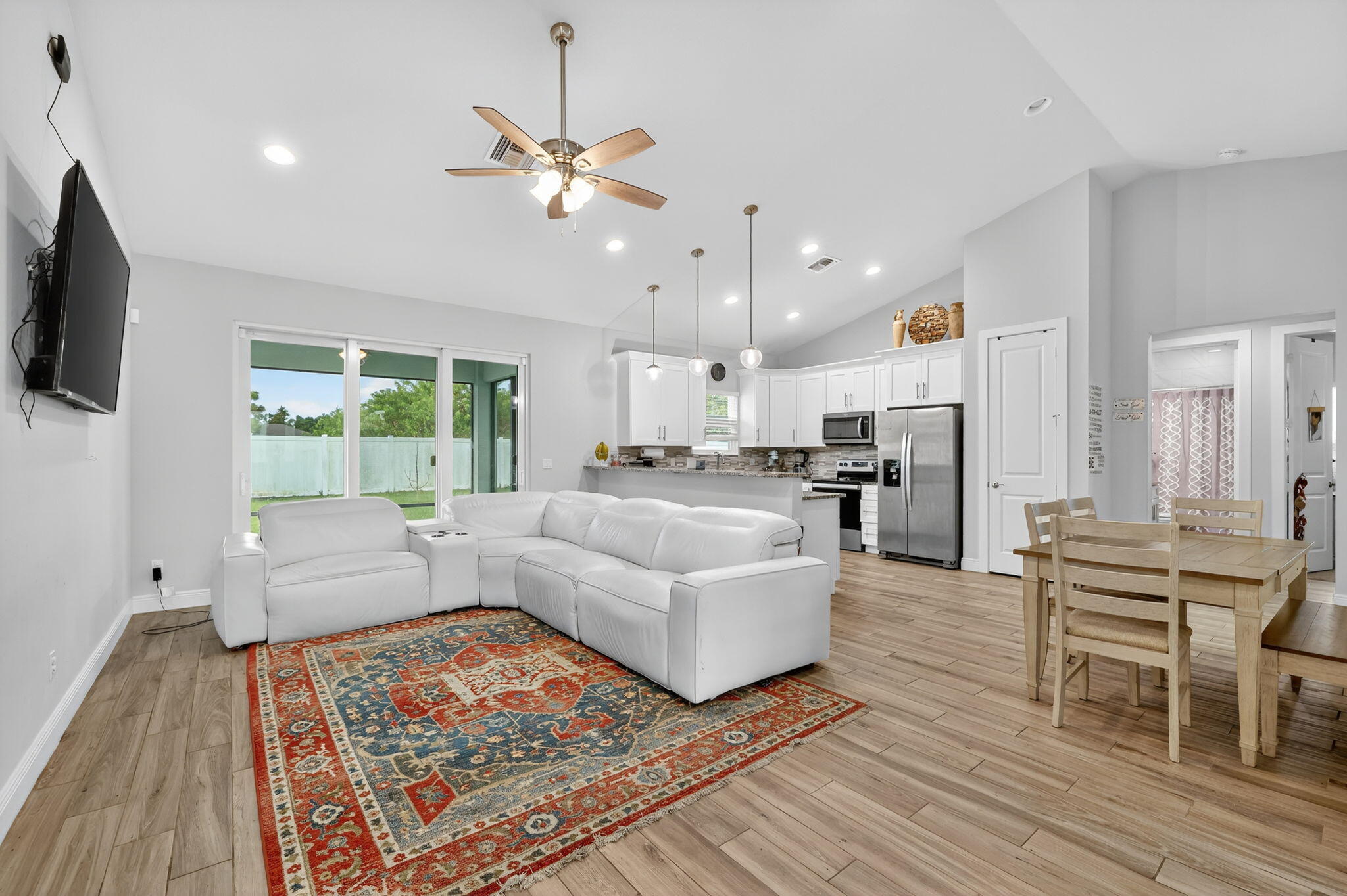 1438 SW Calmar Avenue, Port St. Lucie