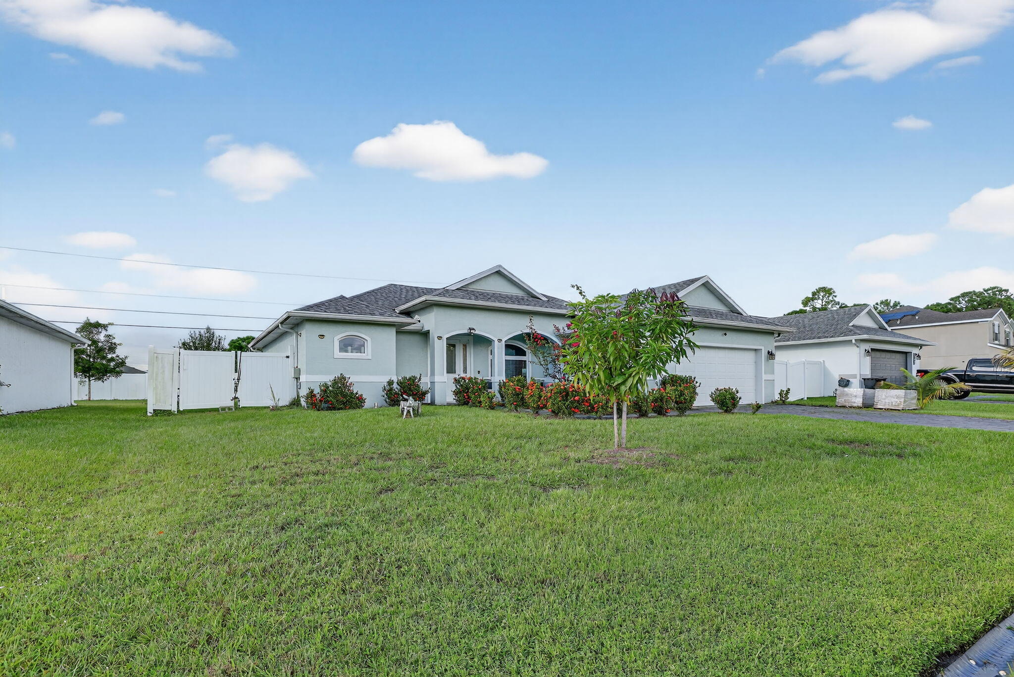 1438 SW Calmar Avenue, Port St. Lucie