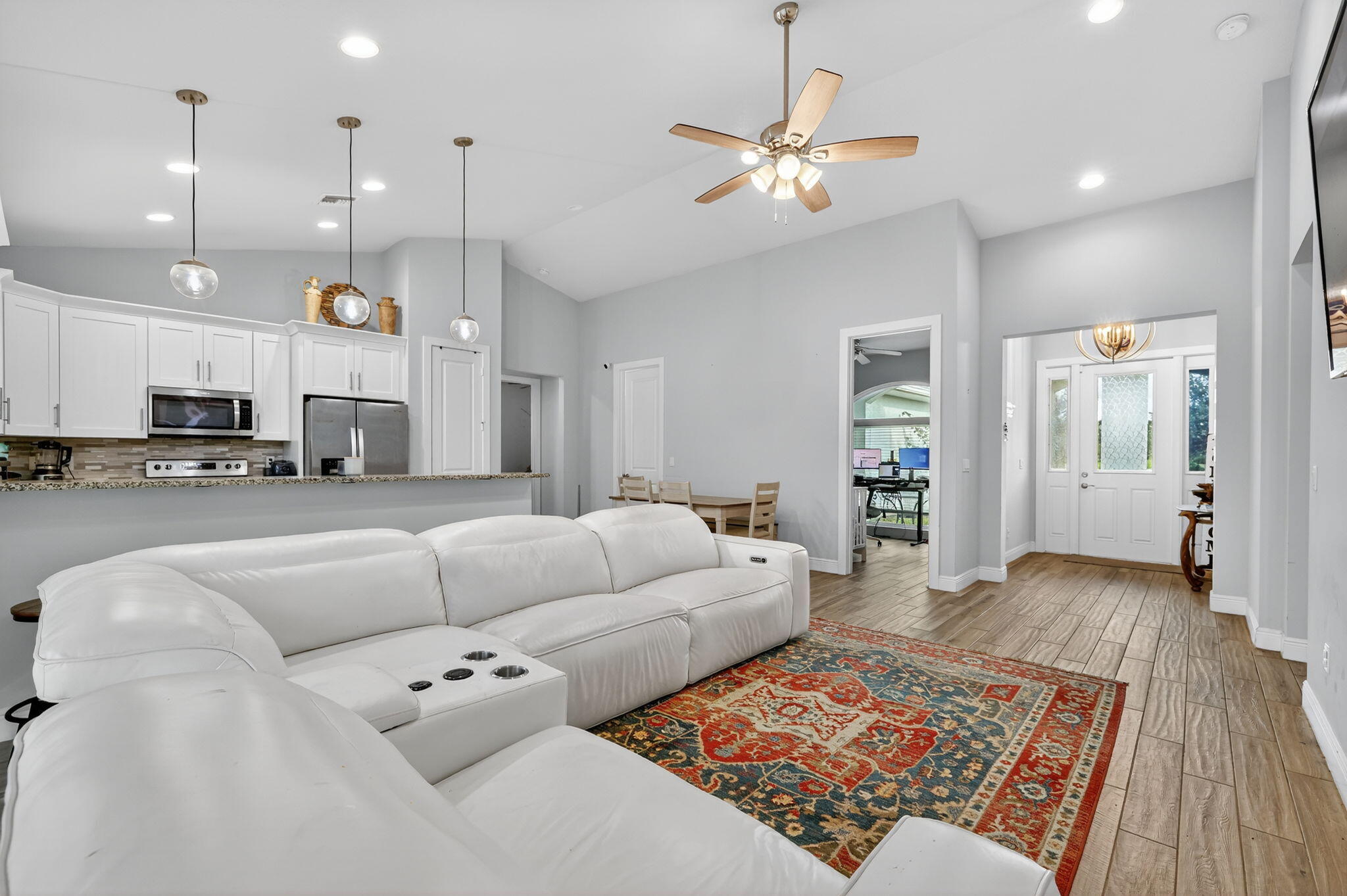 1438 SW Calmar Avenue, Port St. Lucie