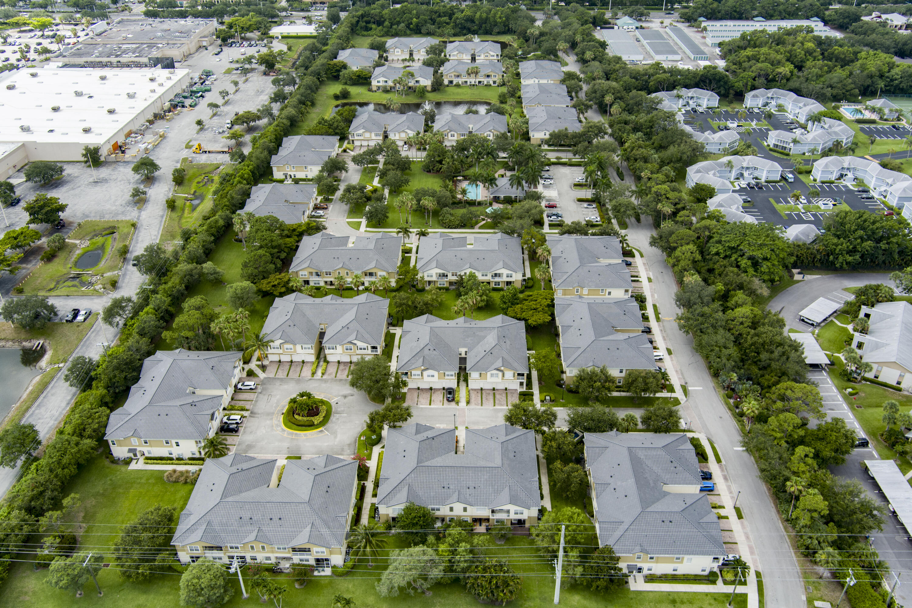 3151 Lexington Lakes Drive SE 202