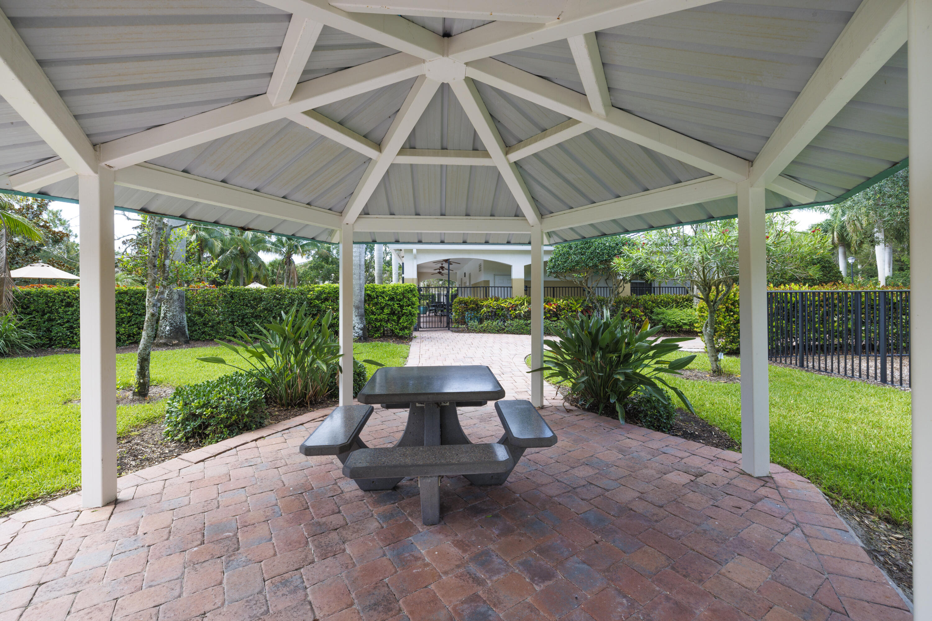 3151 Lexington Lakes Drive SE 202