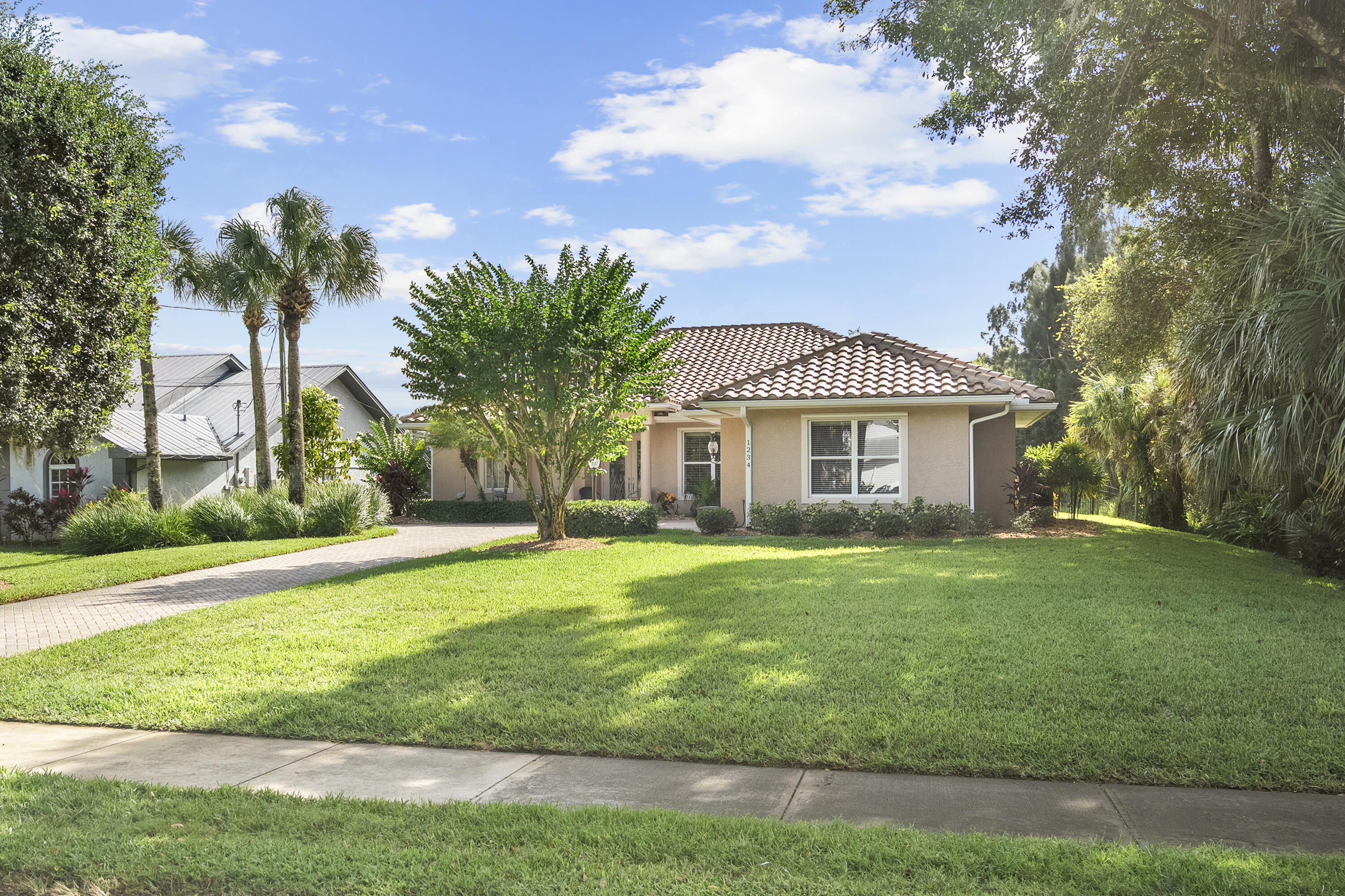 1234 SW Locks Road